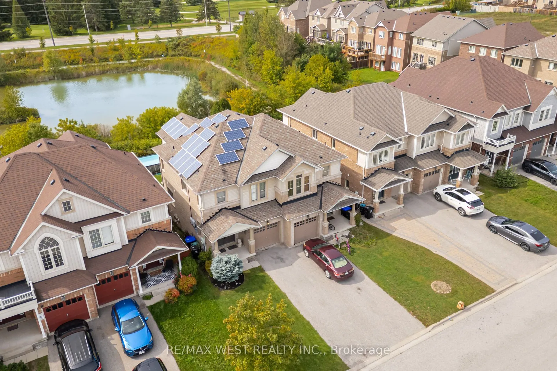 12 Hoard Avenue S