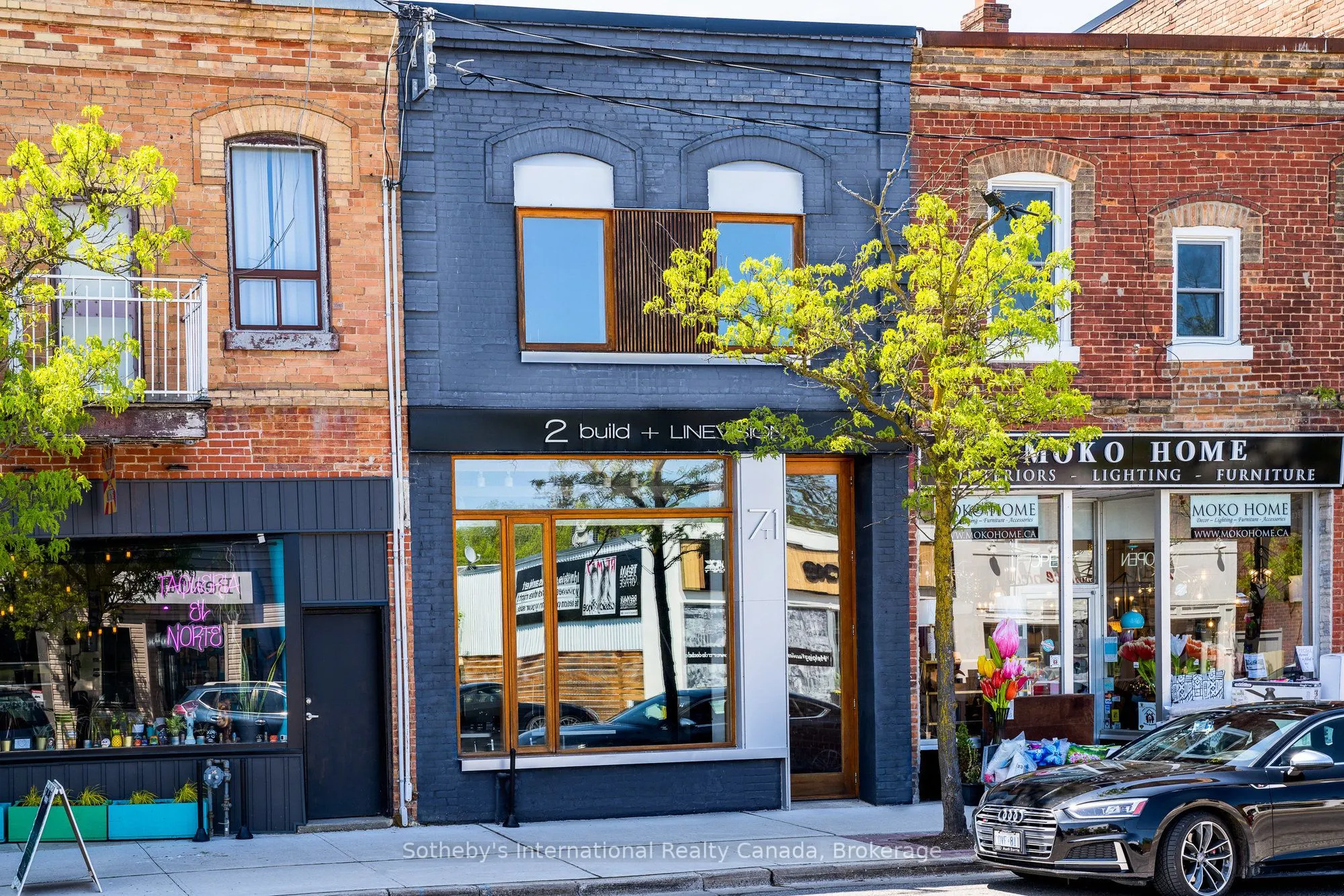 71 Victoria Street W