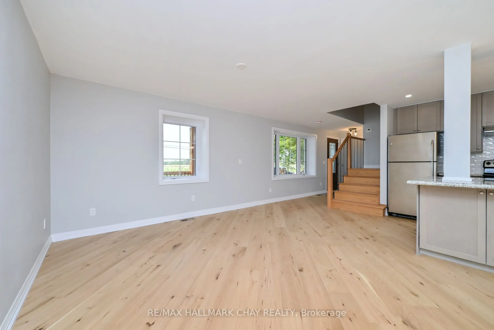 295 King Street N