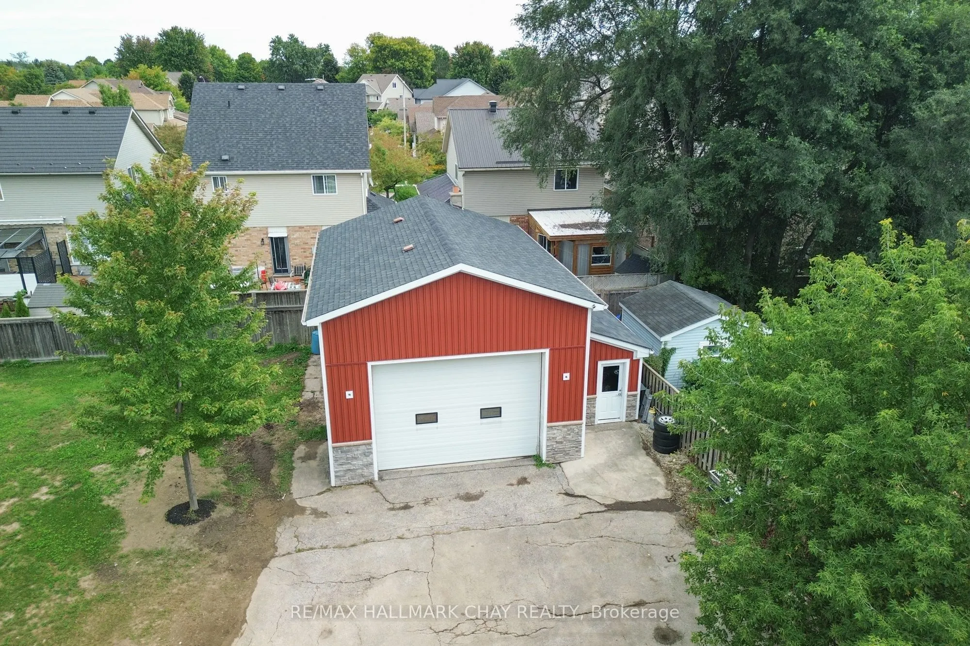 295 King Street N