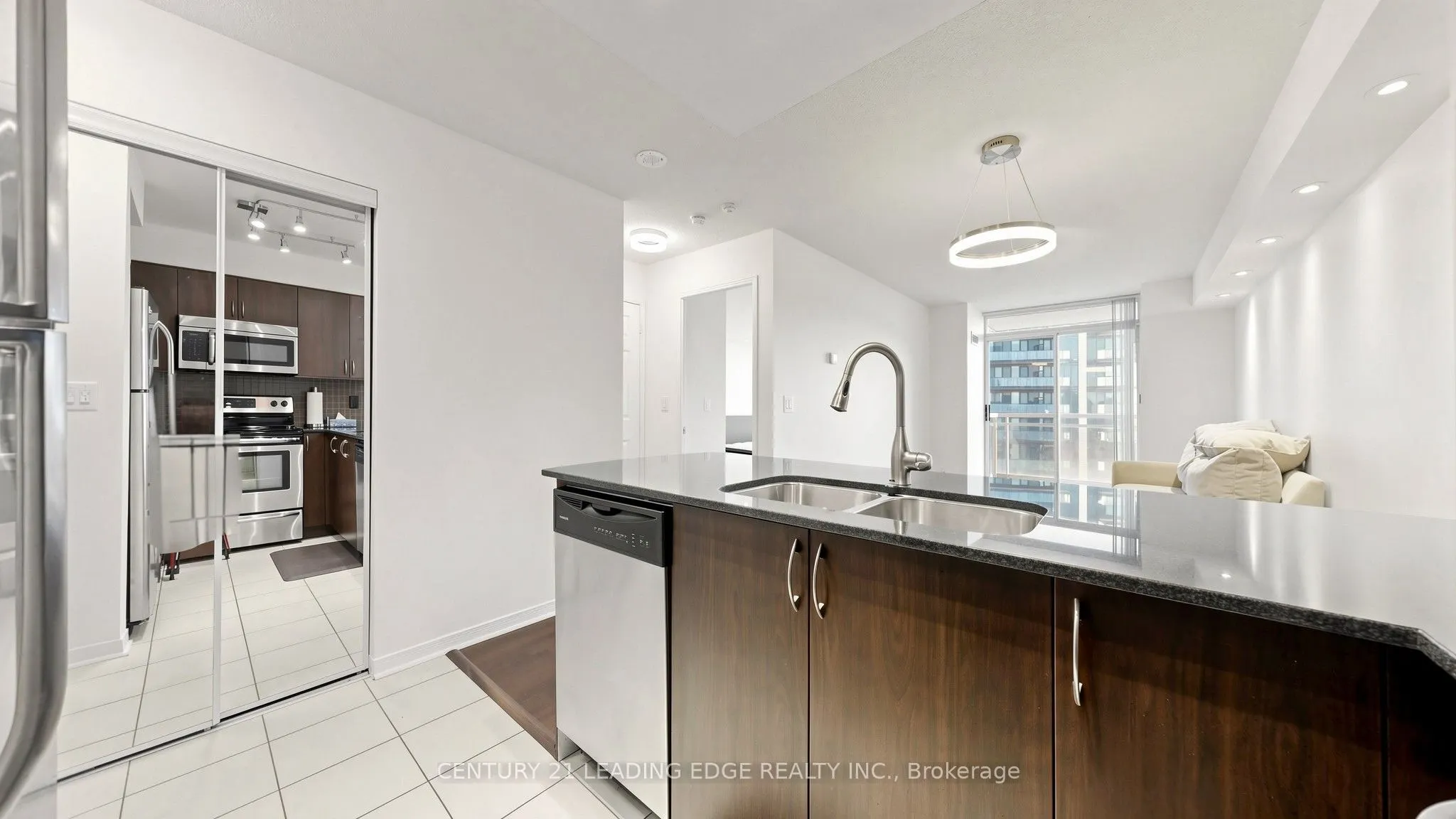 75 King William Crescent #LPH5