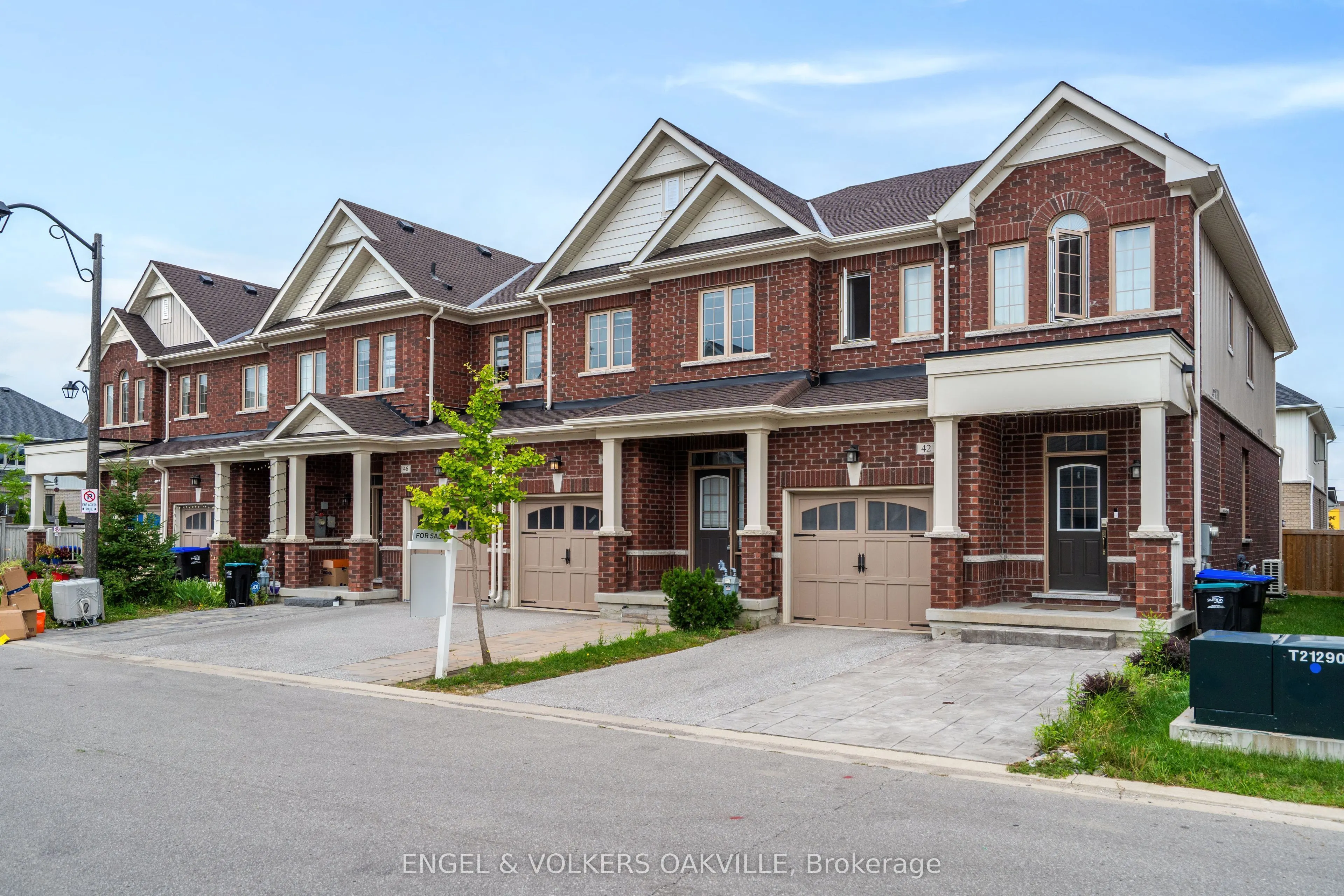 44 Clifford Crescent