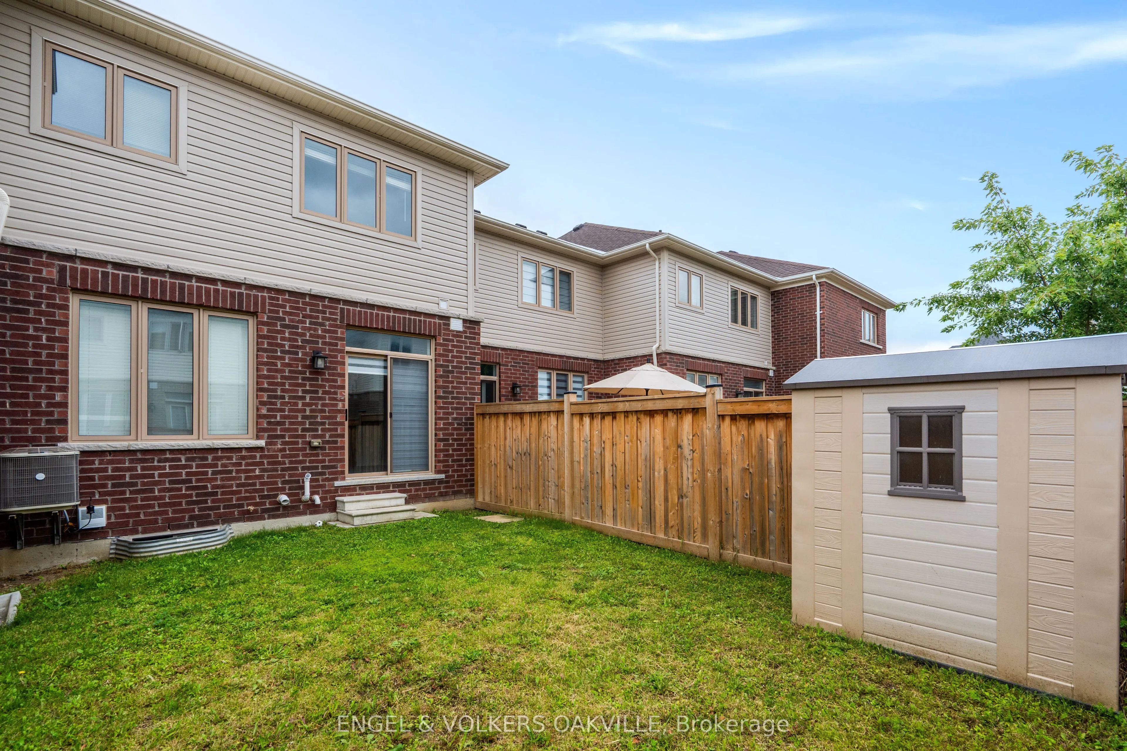 44 Clifford Crescent