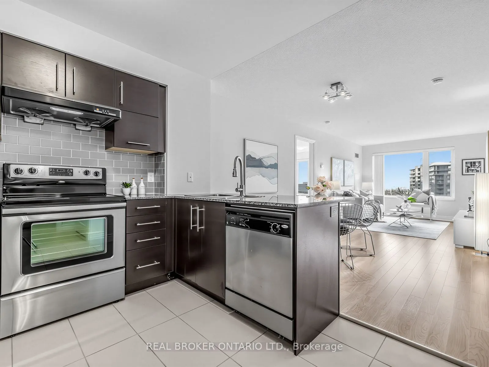 233 South Park Road #1012