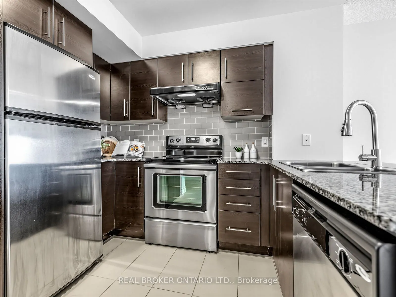 233 South Park Road #1012
