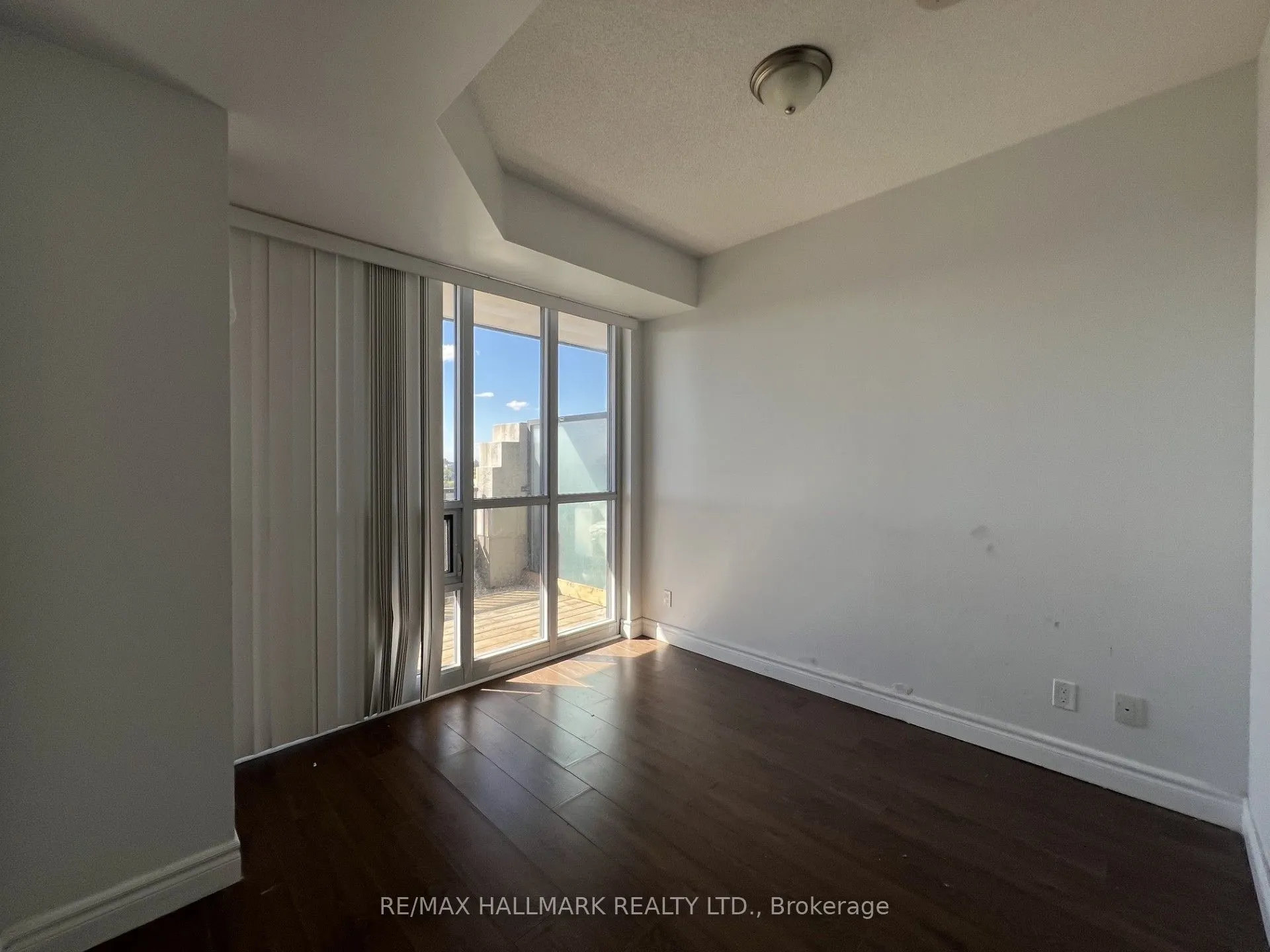 99 South Town Centre Boulevard #815