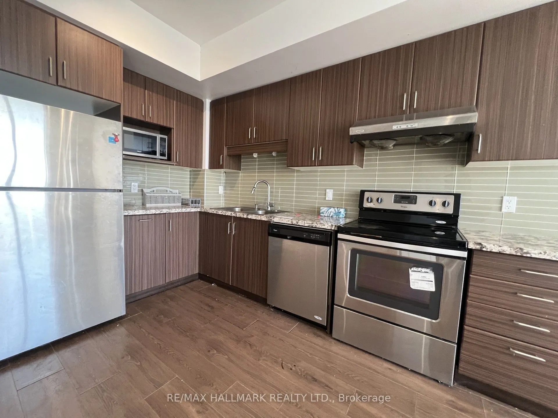 99 South Town Centre Boulevard #815