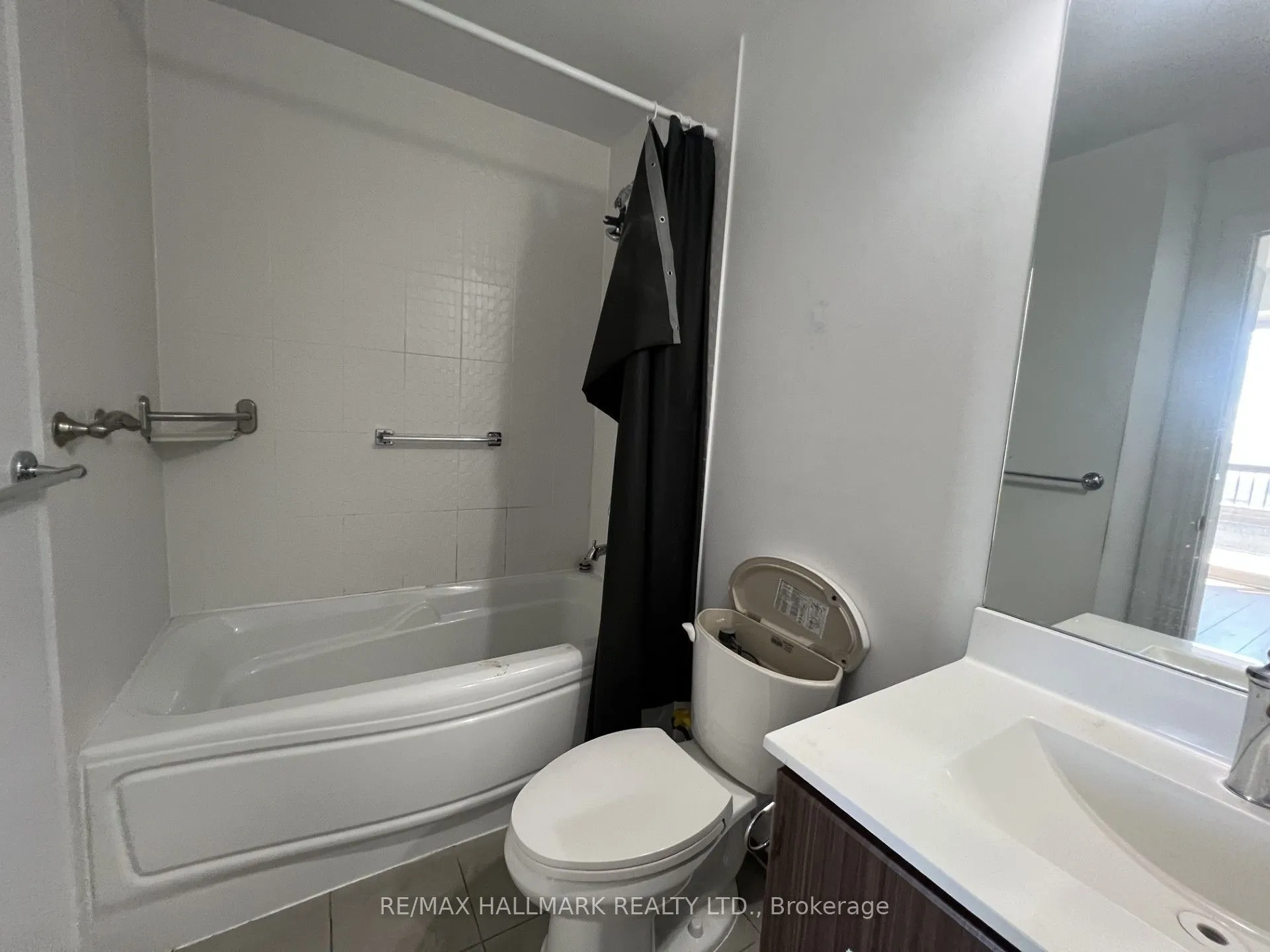 99 South Town Centre Boulevard #815