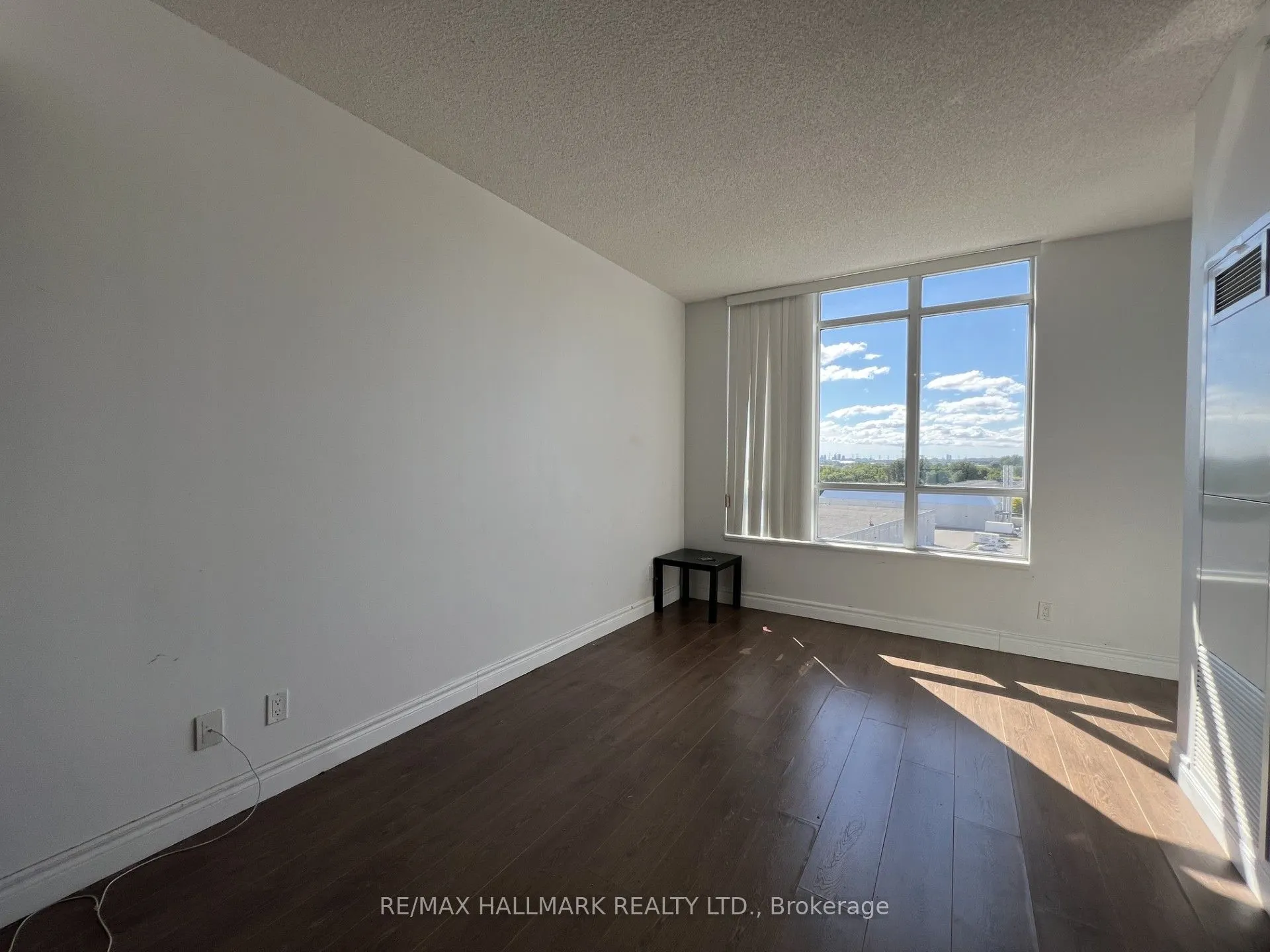 99 South Town Centre Boulevard #815