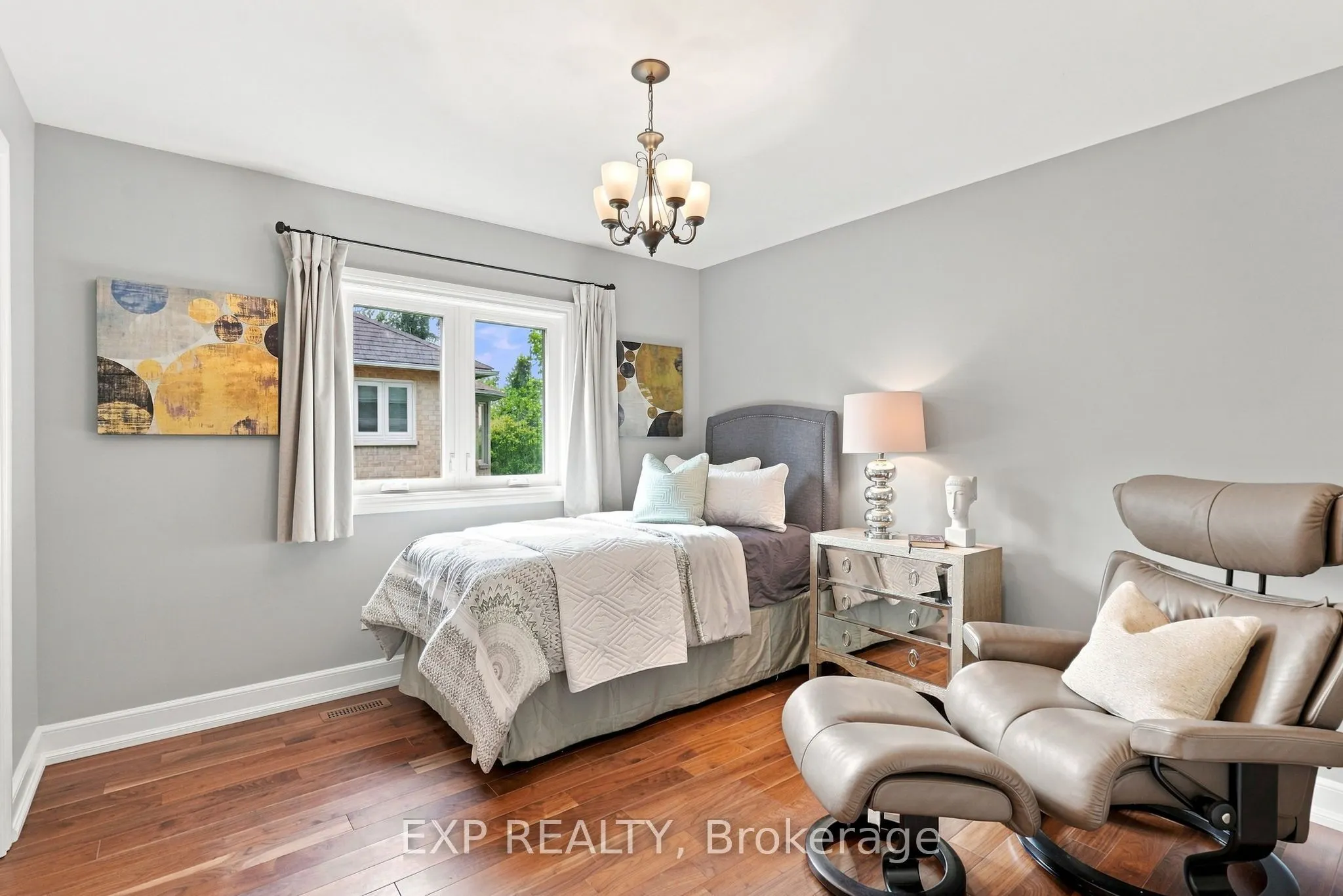 655 Culler Mews