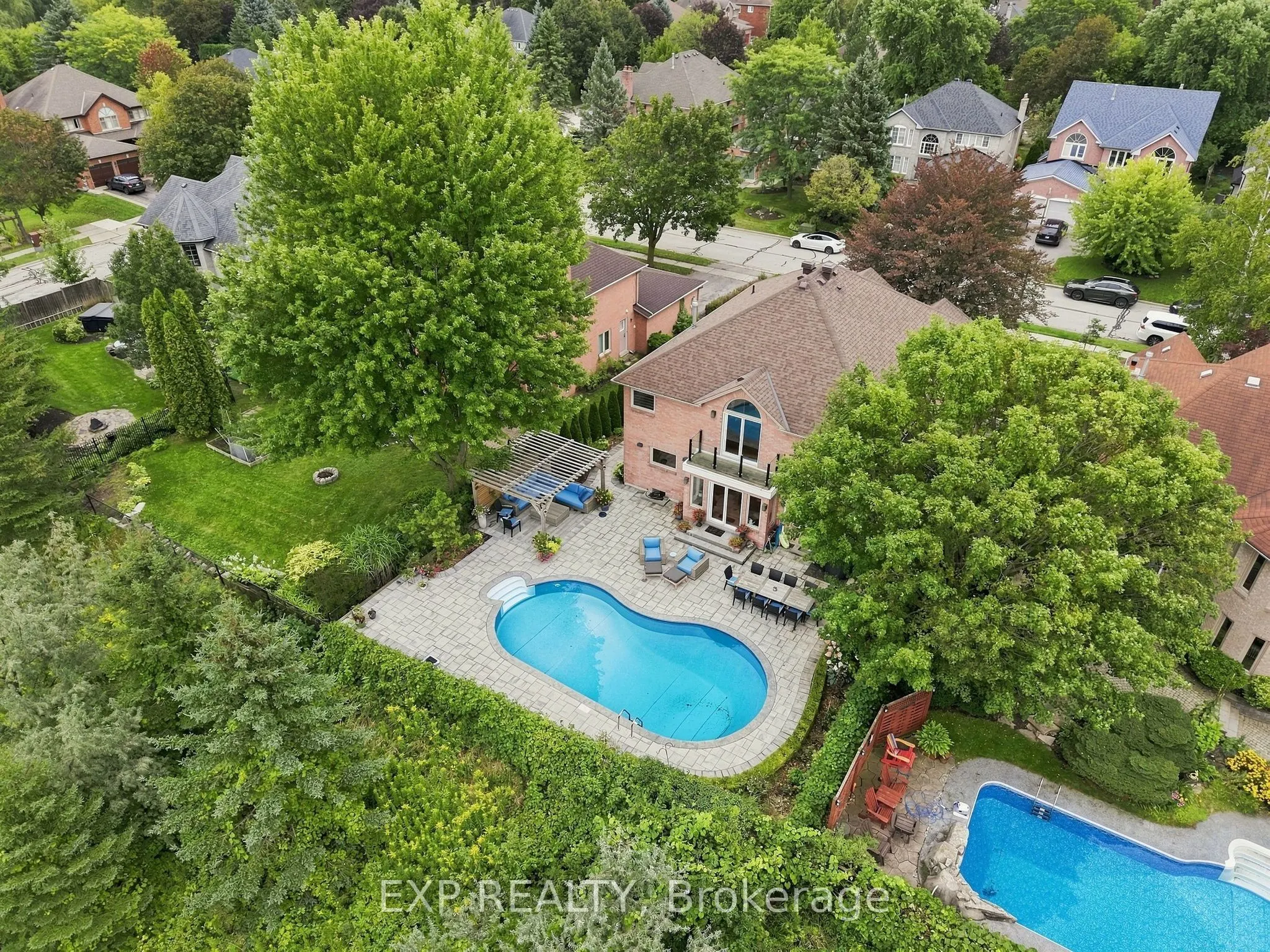 655 Culler Mews