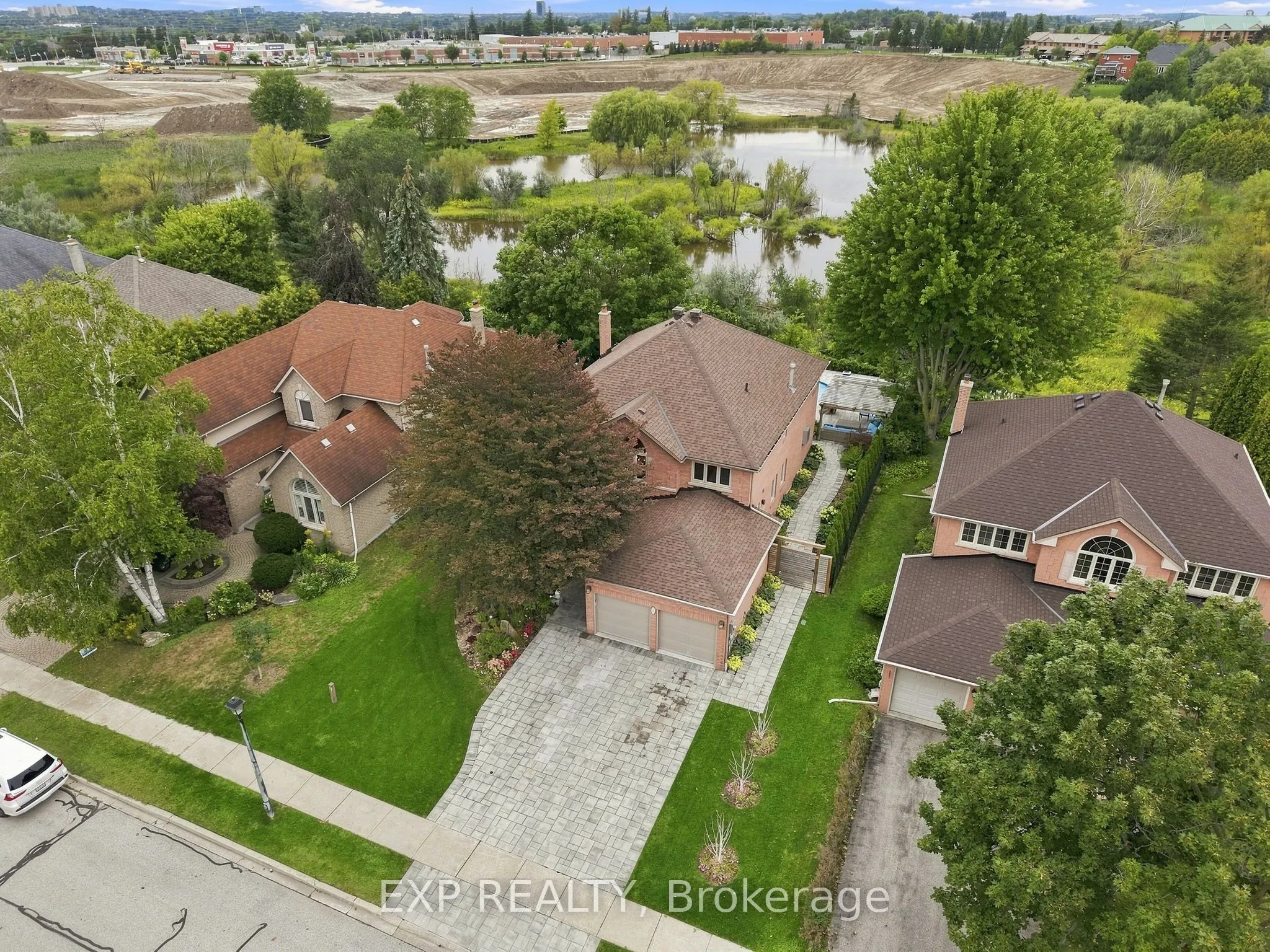 655 Culler Mews