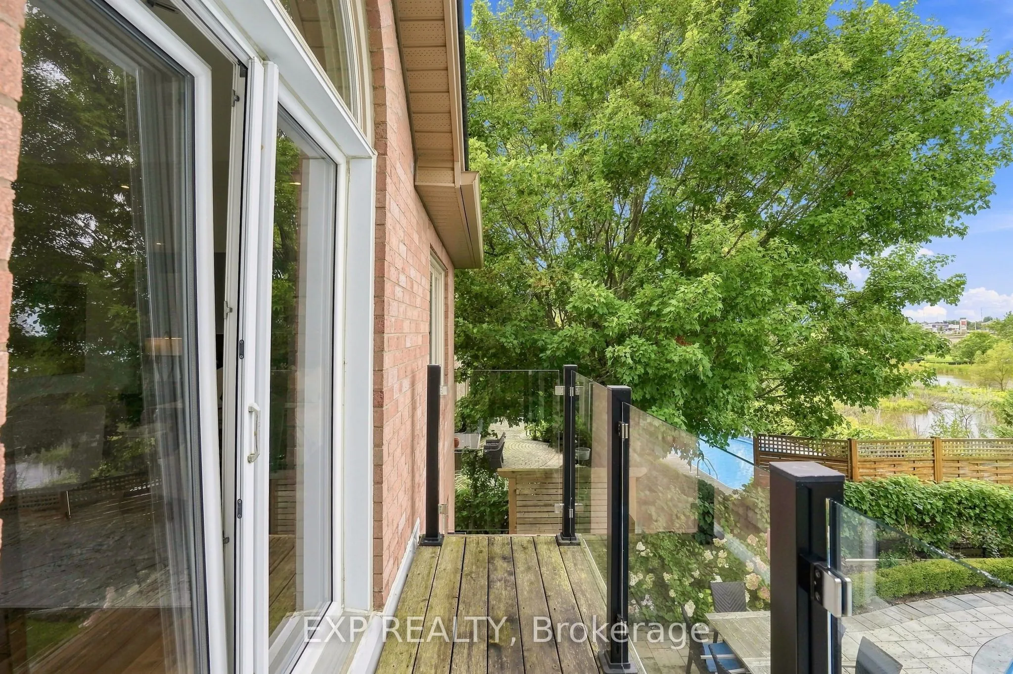 655 Culler Mews
