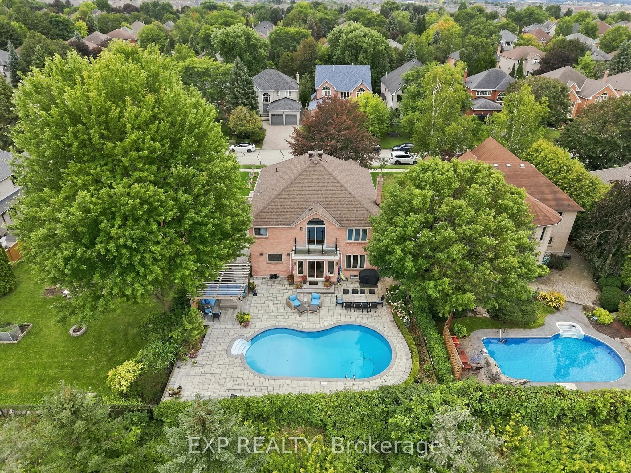 655 Culler Mews