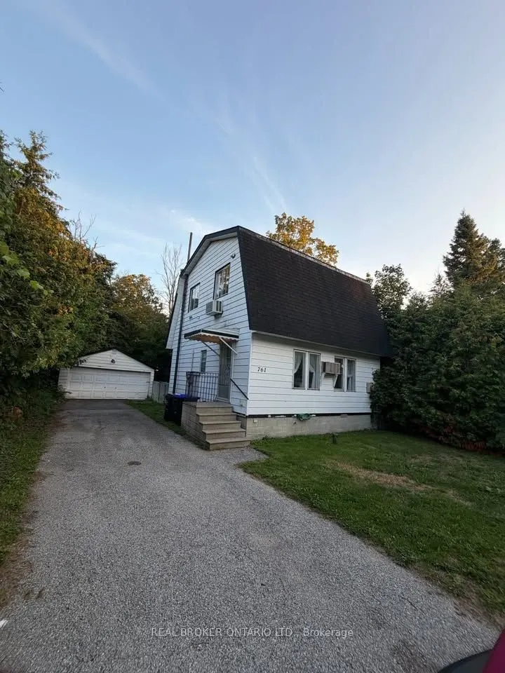 761 Innisfil Beach Road