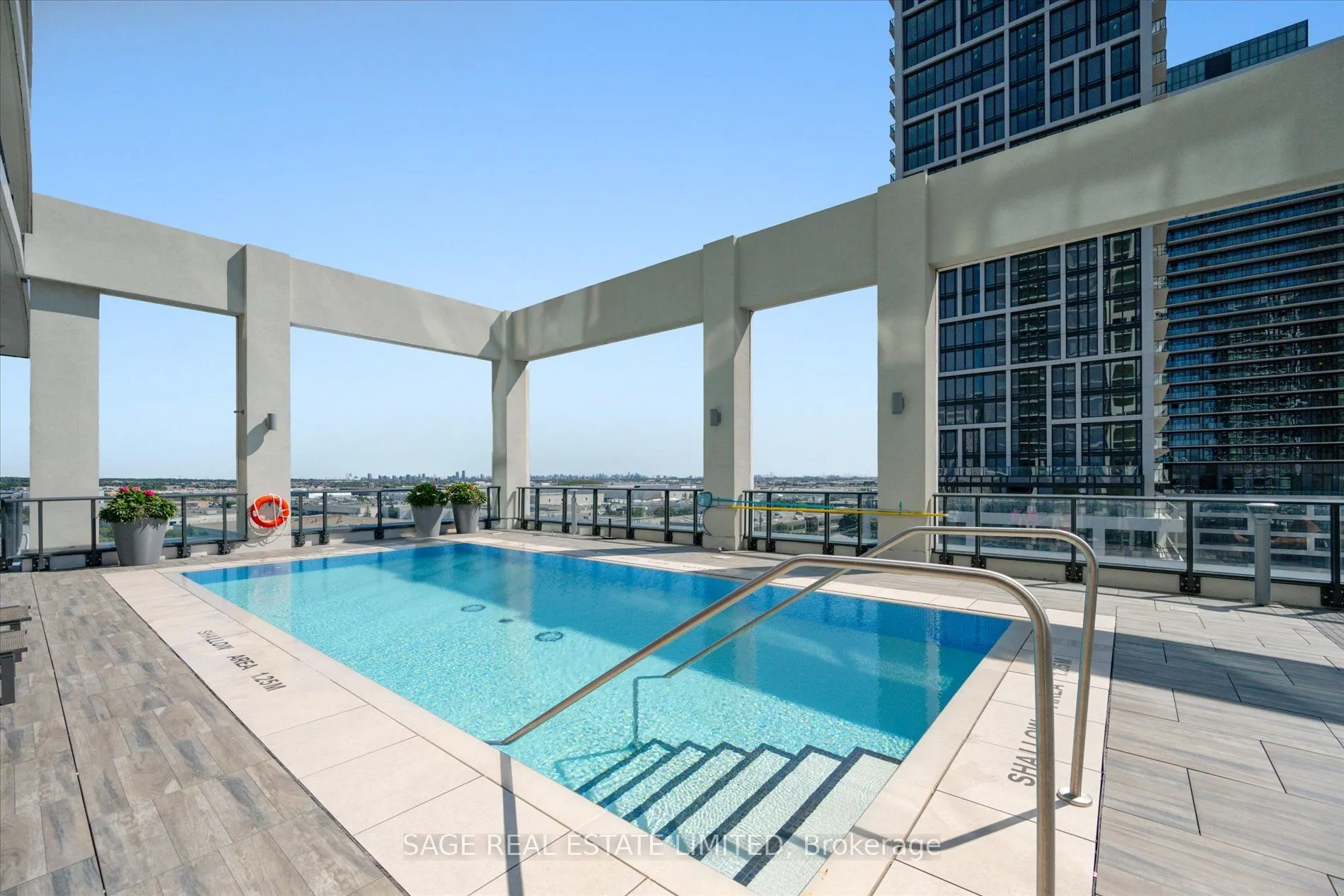 9000 Jane Street #2518