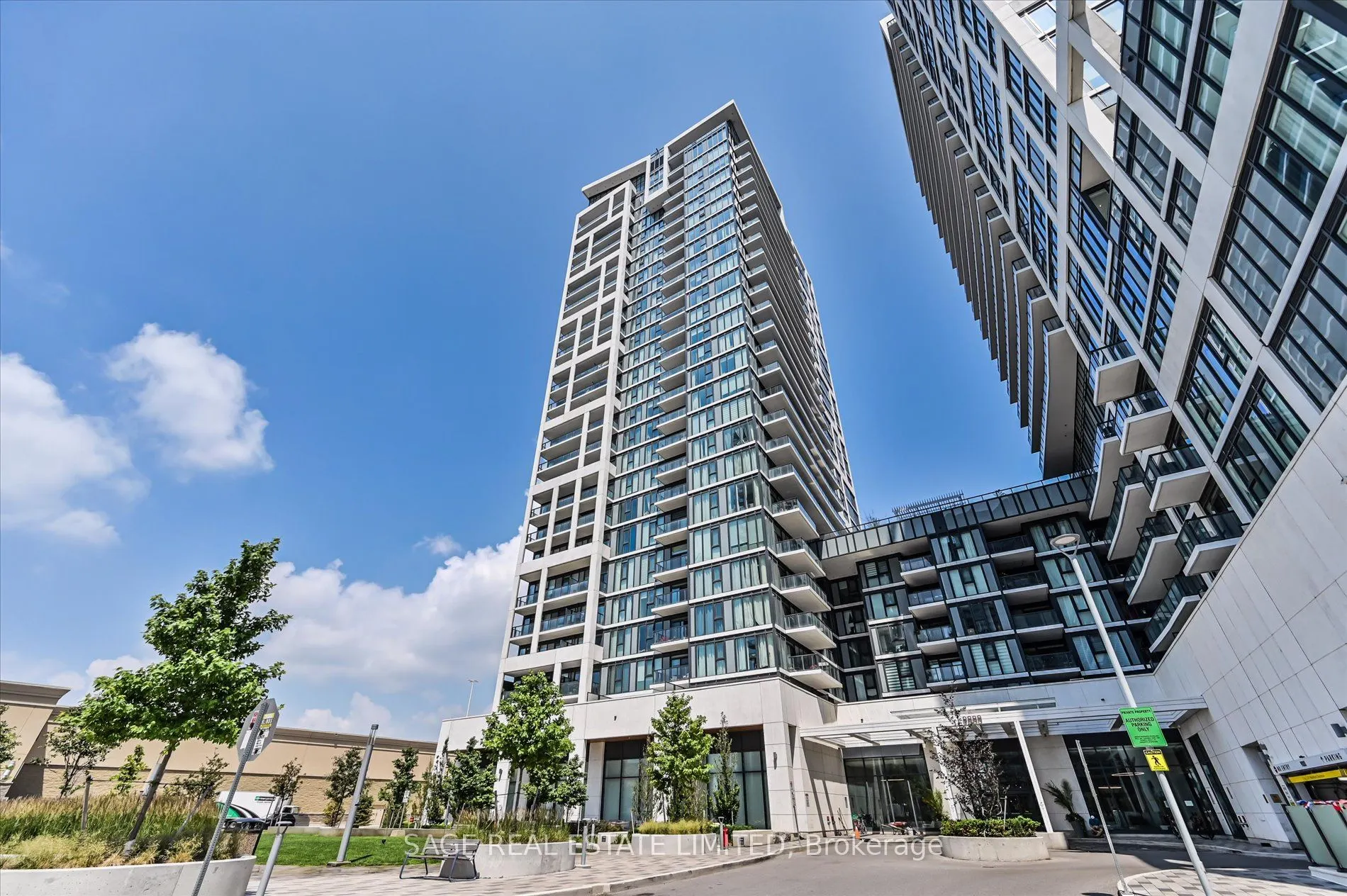 9000 Jane Street #2518
