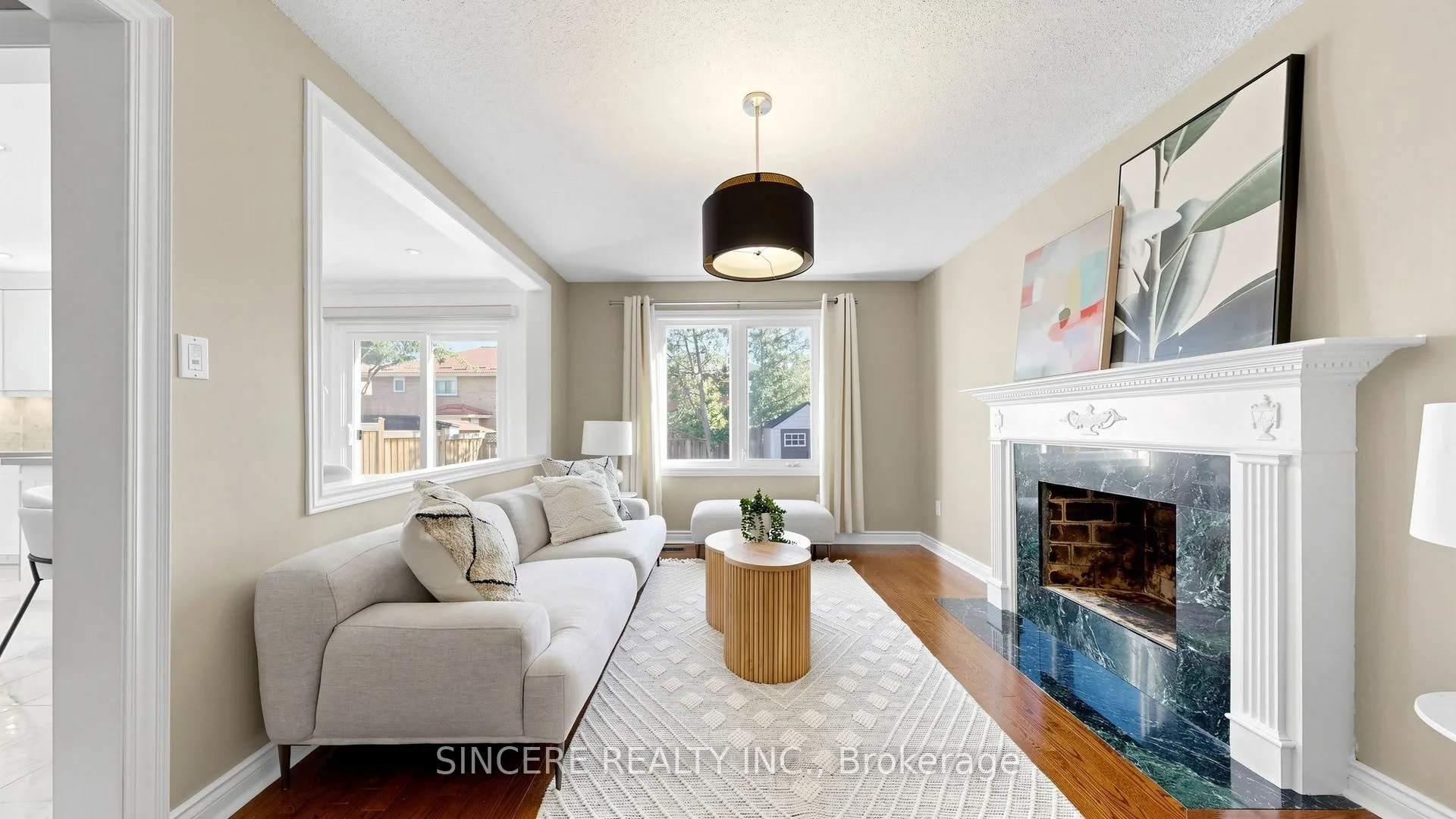 25 Ridgefield Crescent