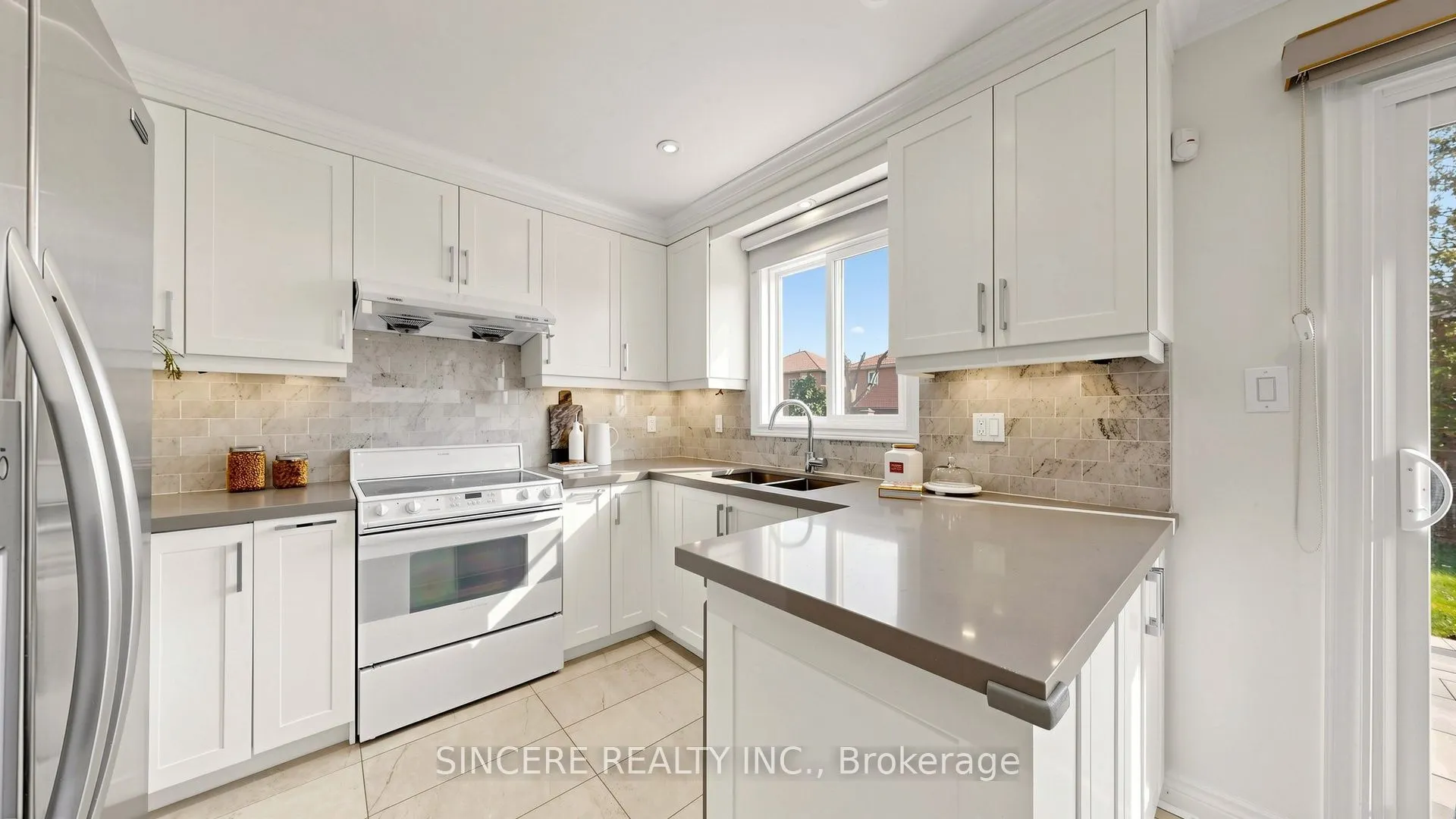 25 Ridgefield Crescent