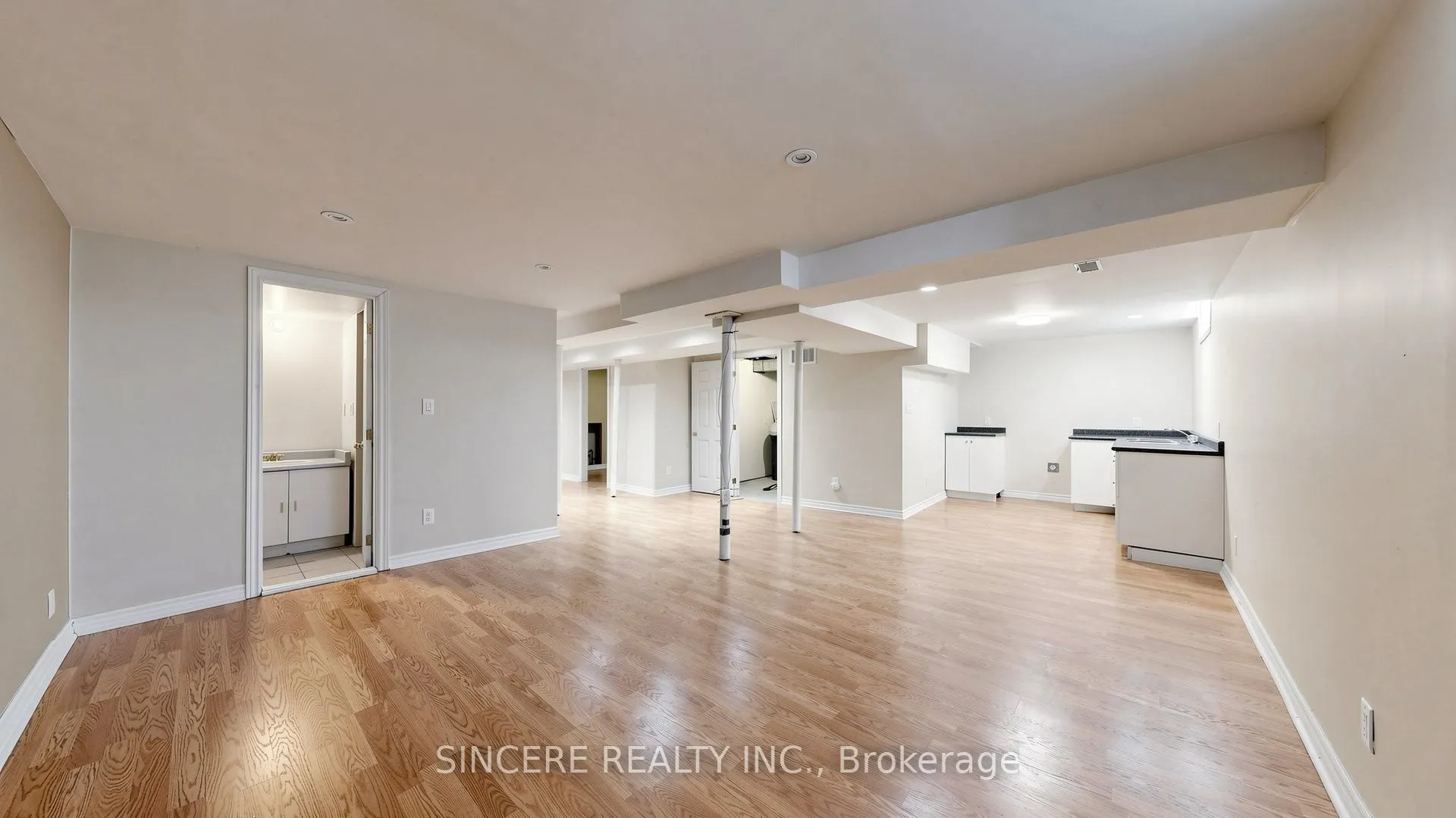 25 Ridgefield Crescent