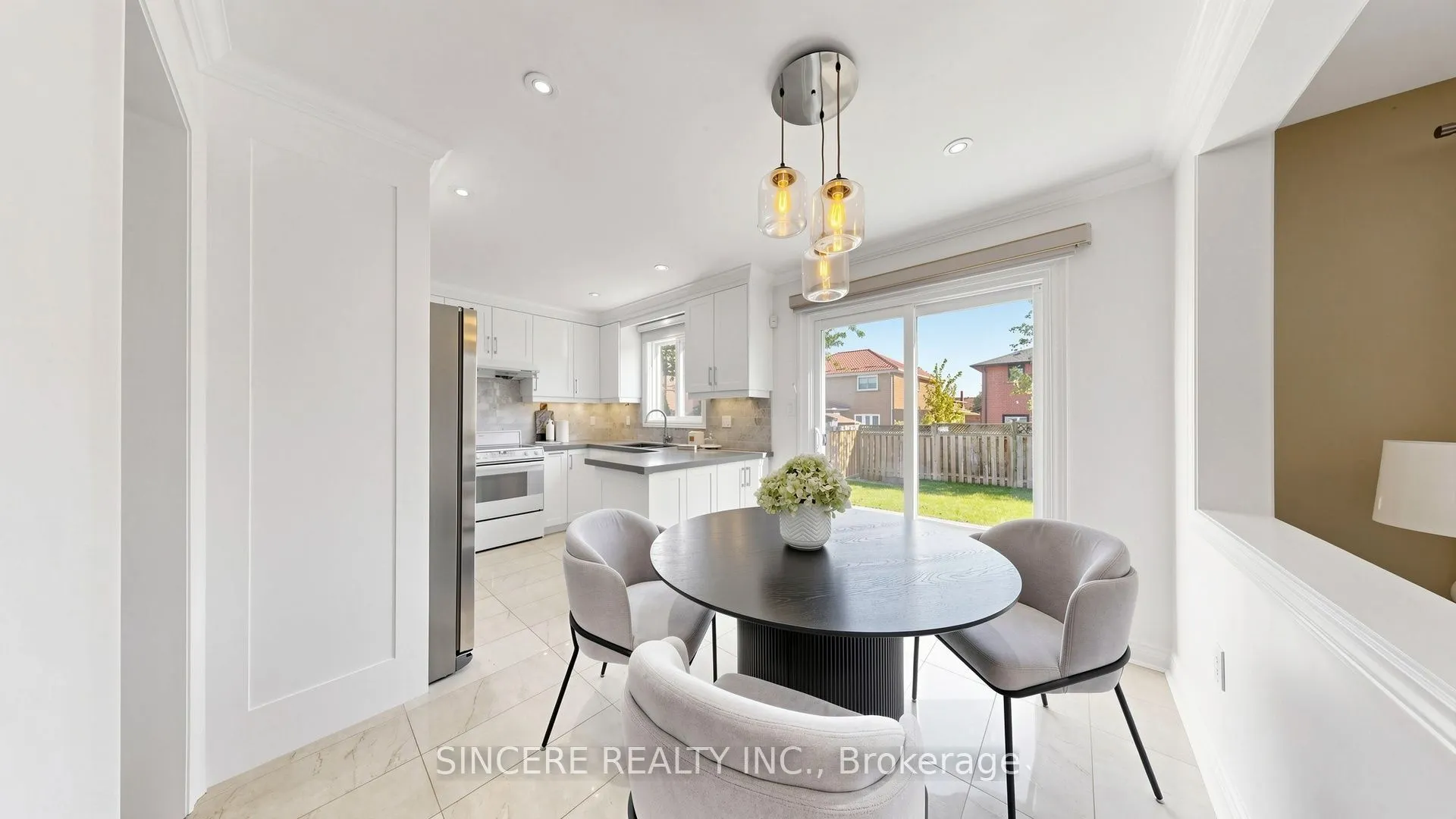 25 Ridgefield Crescent