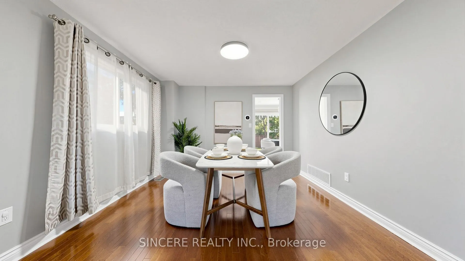 25 Ridgefield Crescent