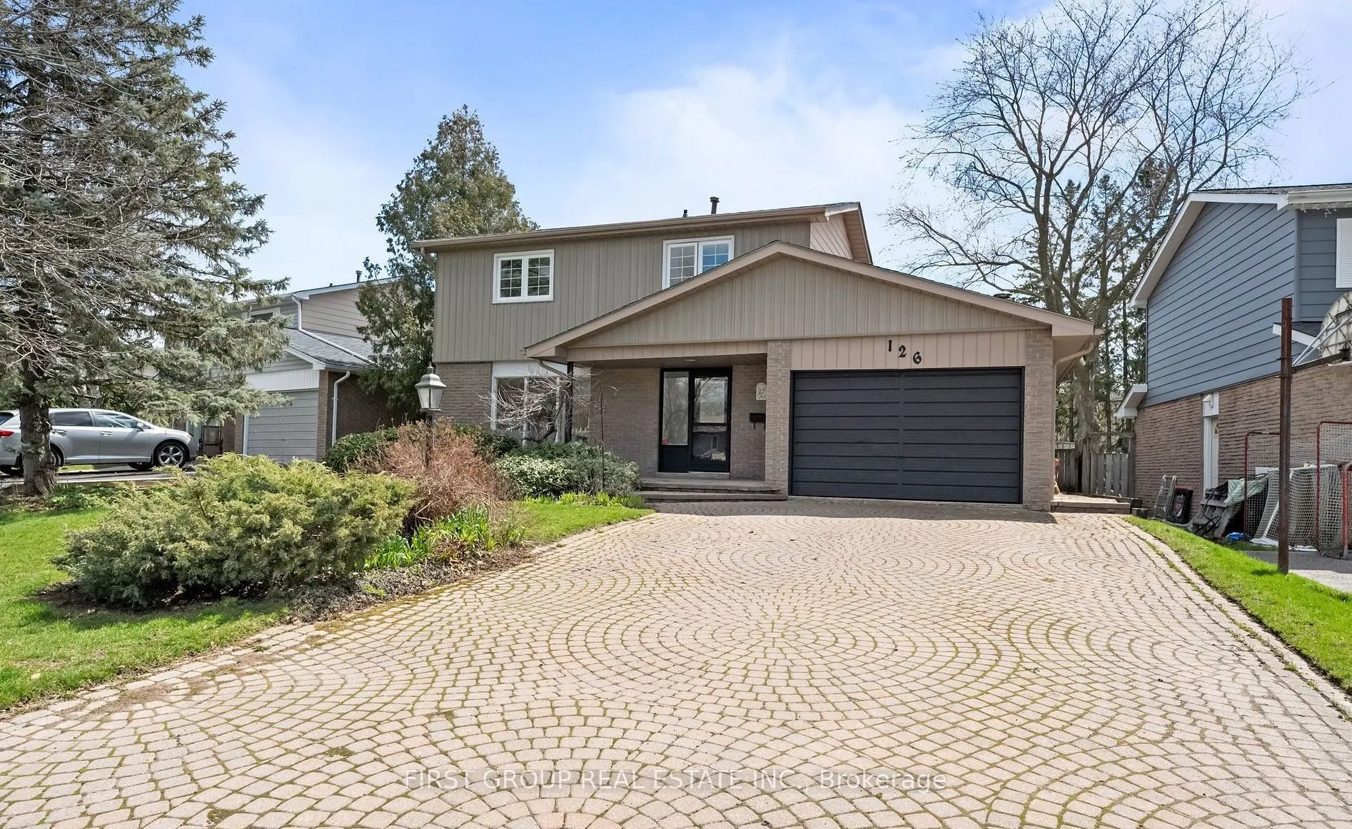 126 Thicketwood Boulevard