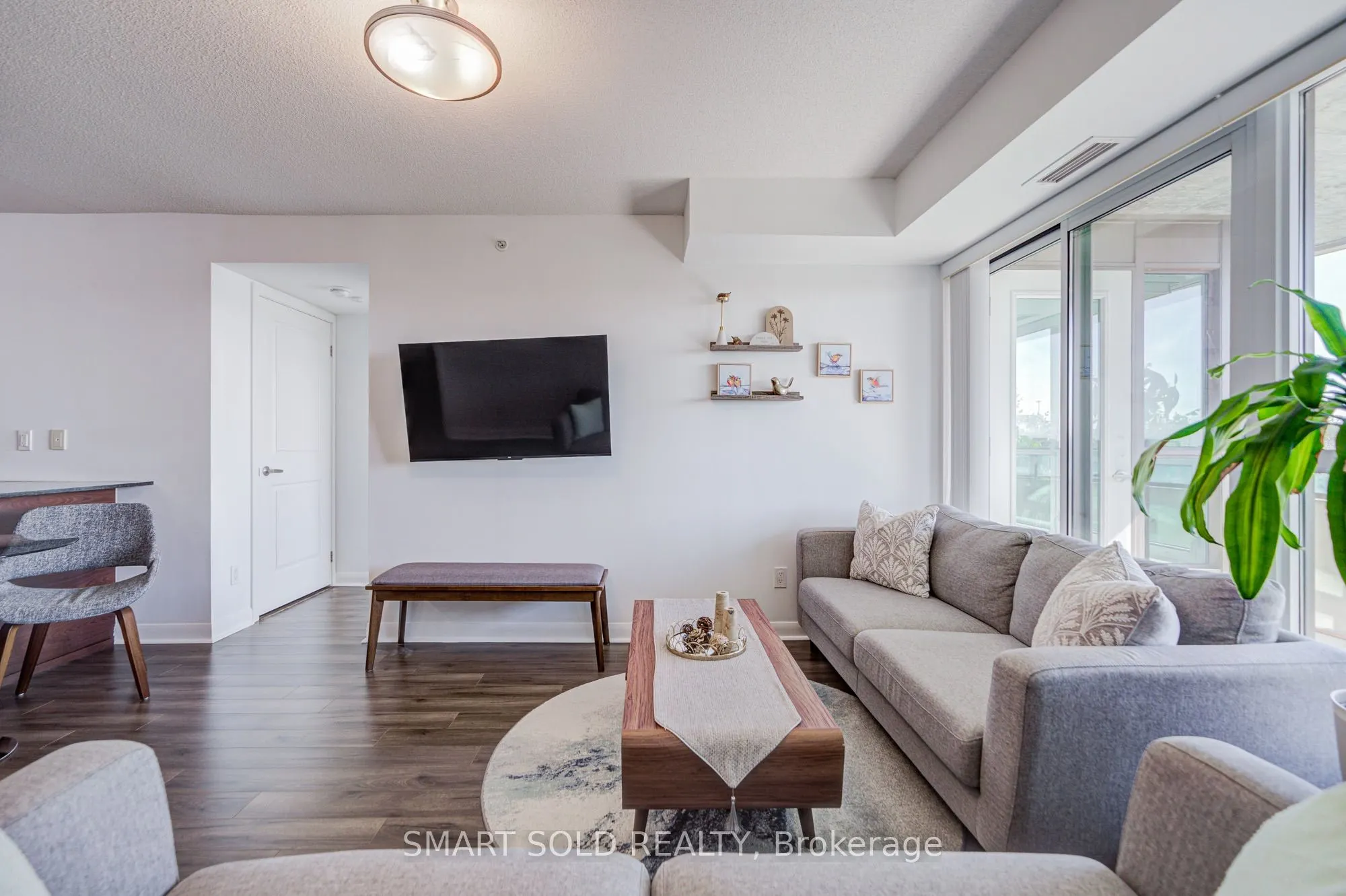 75 Norman Bethune Avenue #309