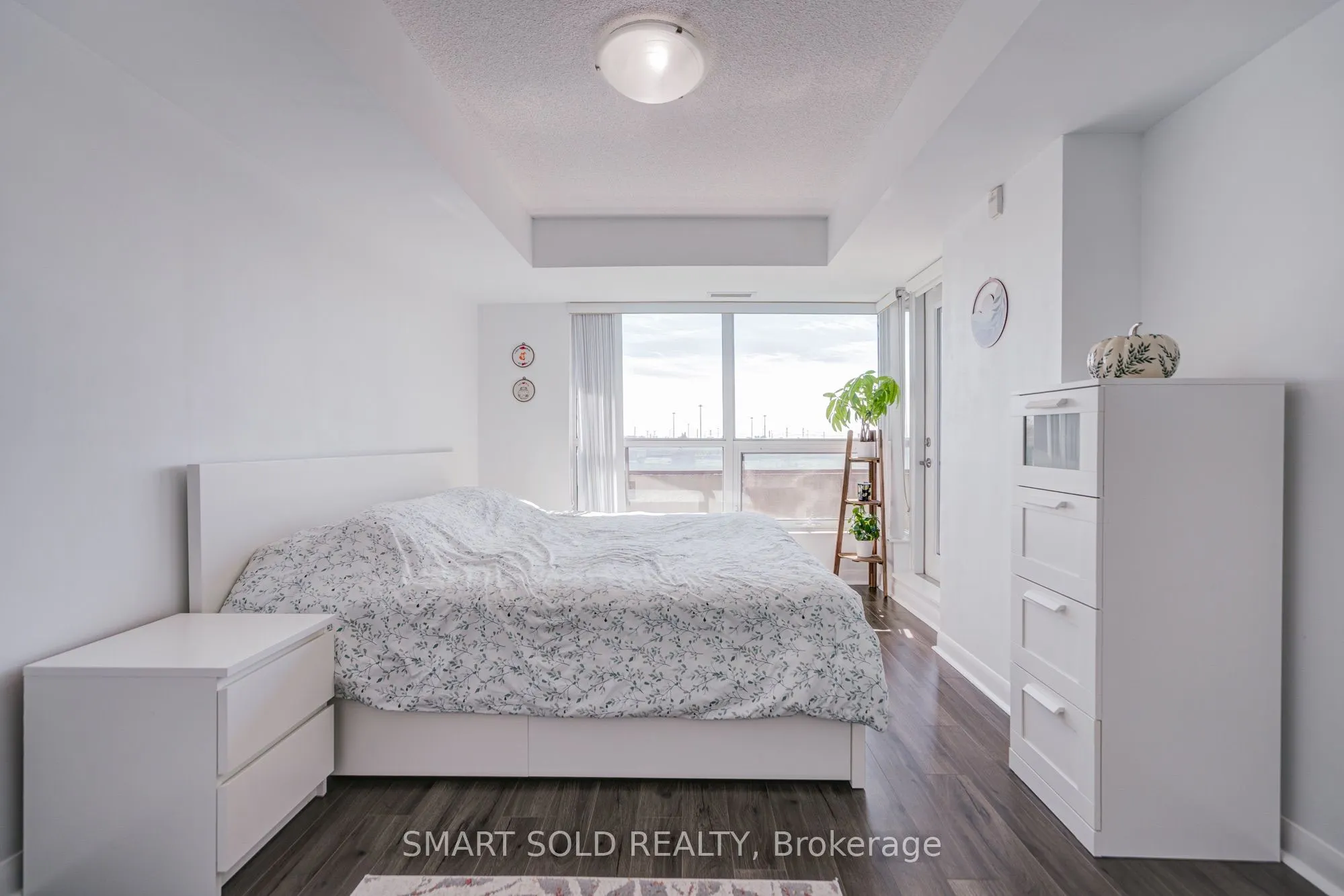 75 Norman Bethune Avenue #309