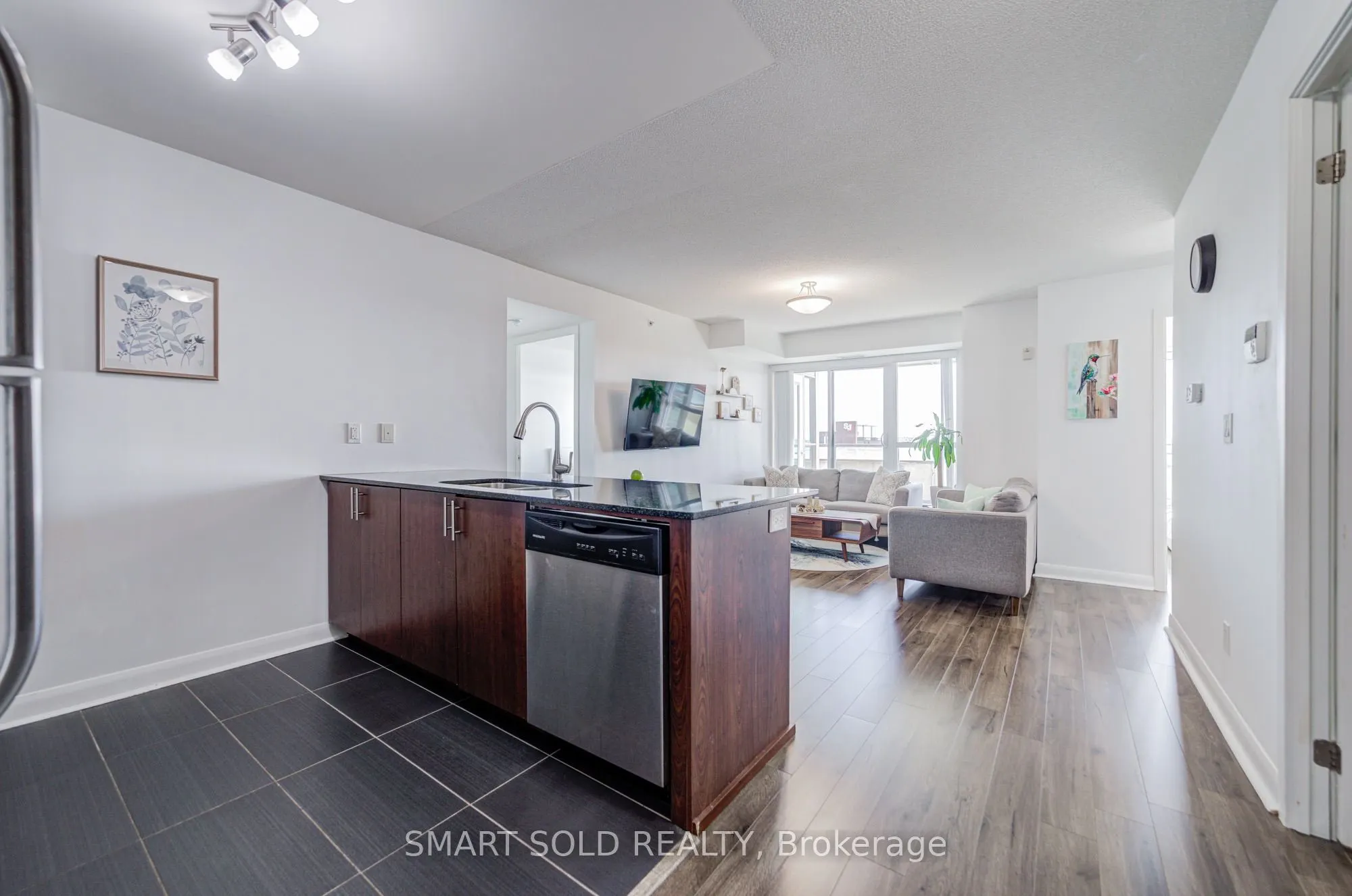 75 Norman Bethune Avenue #309