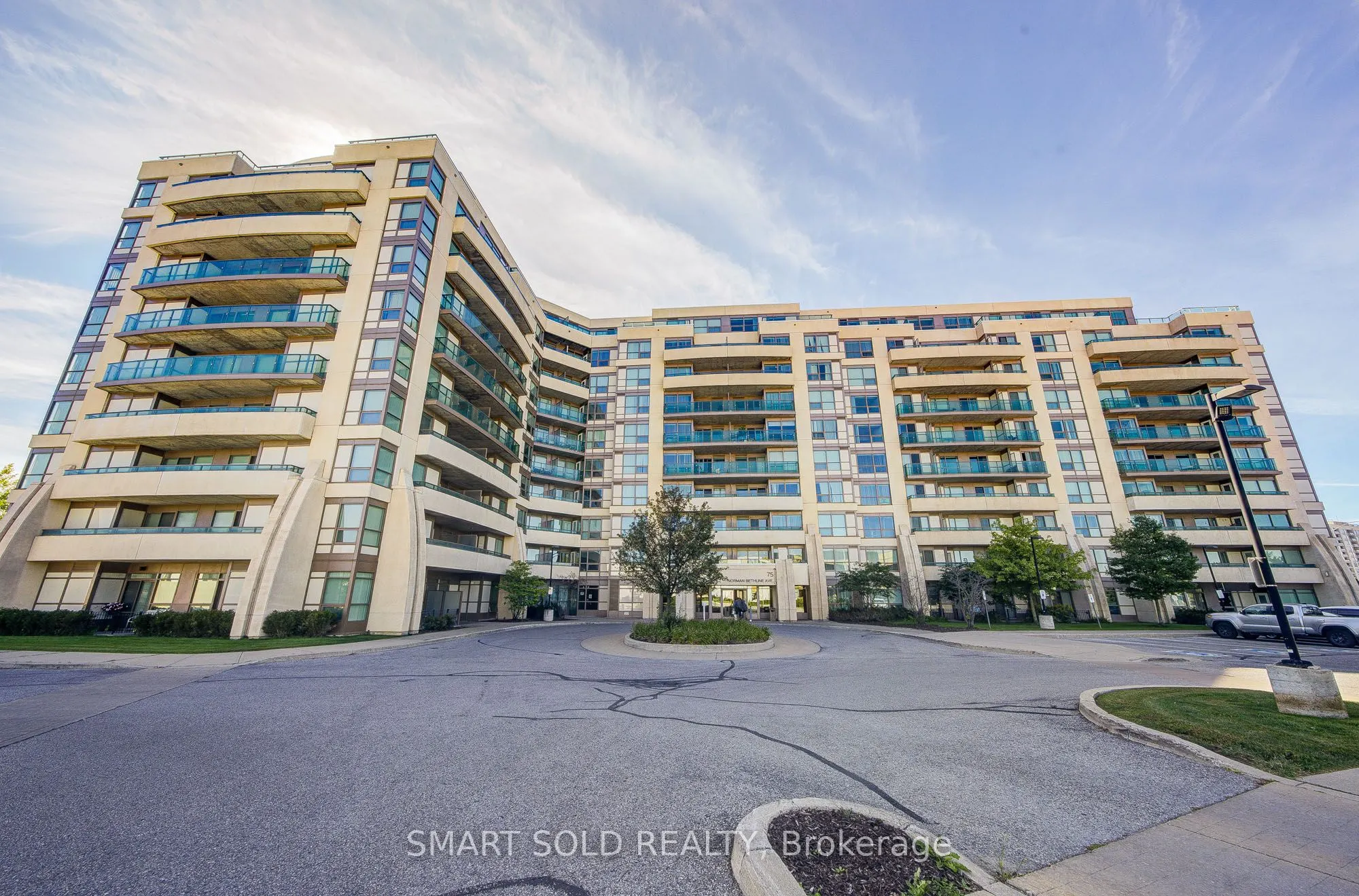75 Norman Bethune Avenue #309