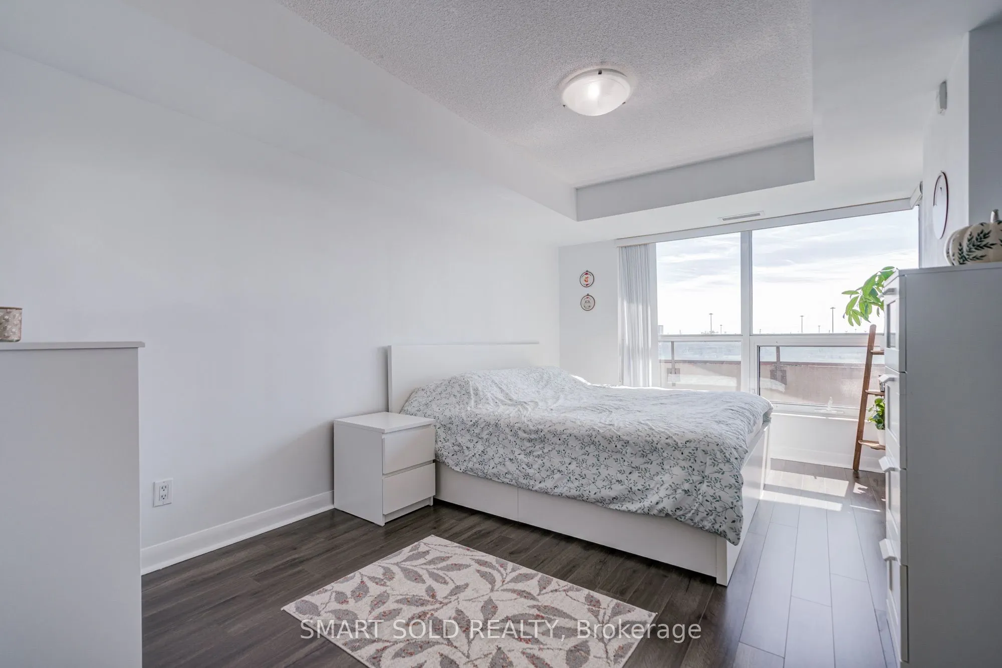 75 Norman Bethune Avenue #309