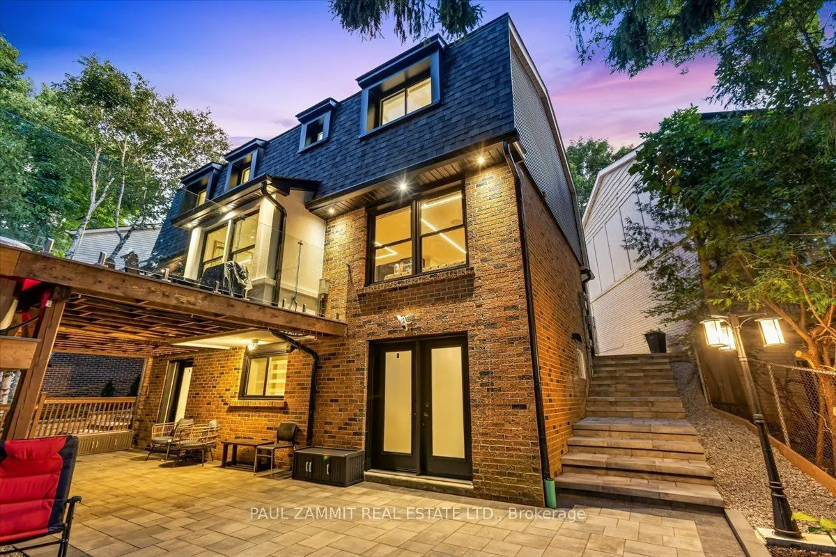 16 Pine Knoll Gate