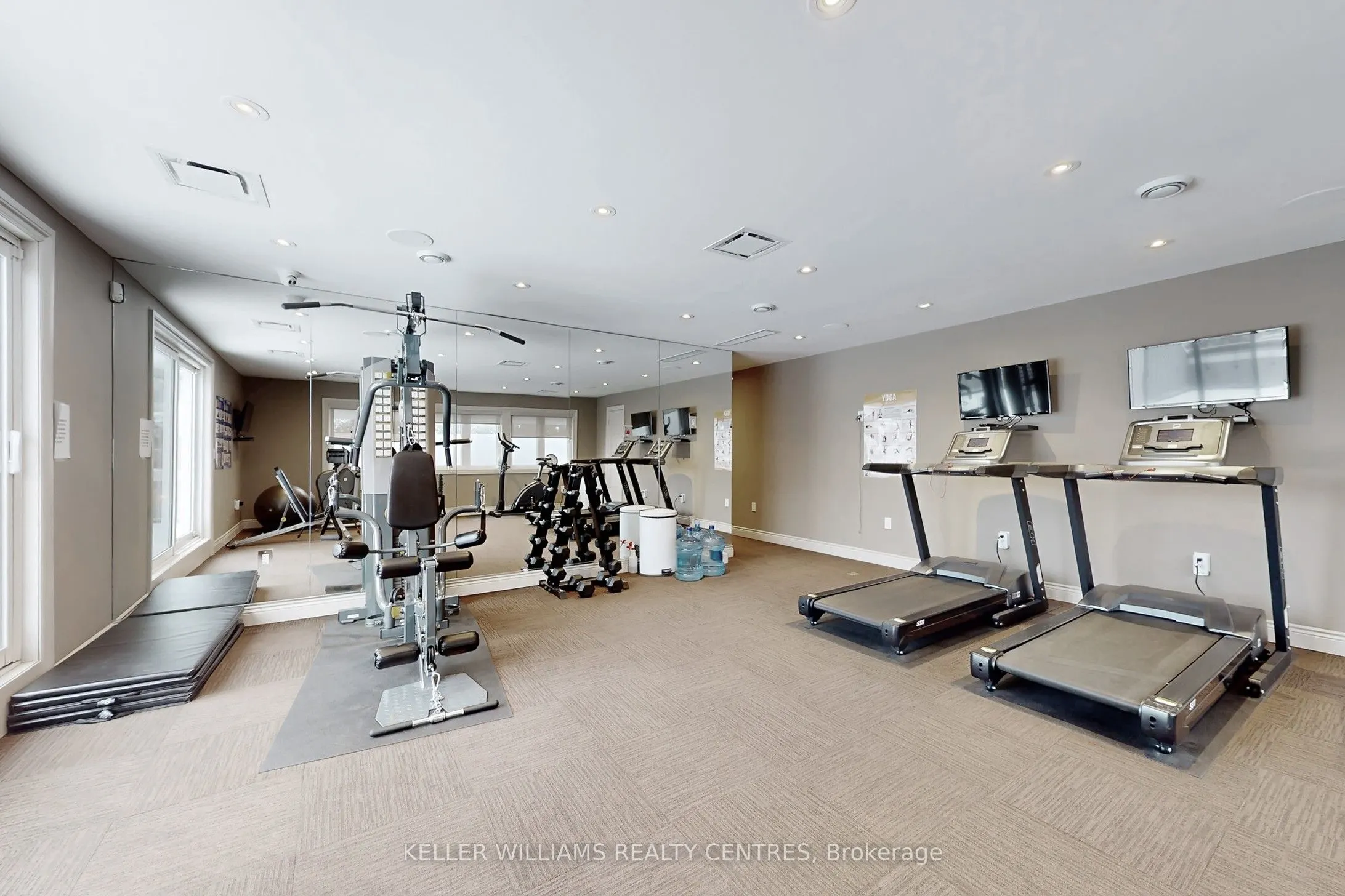 117 Wellington Street E #U4