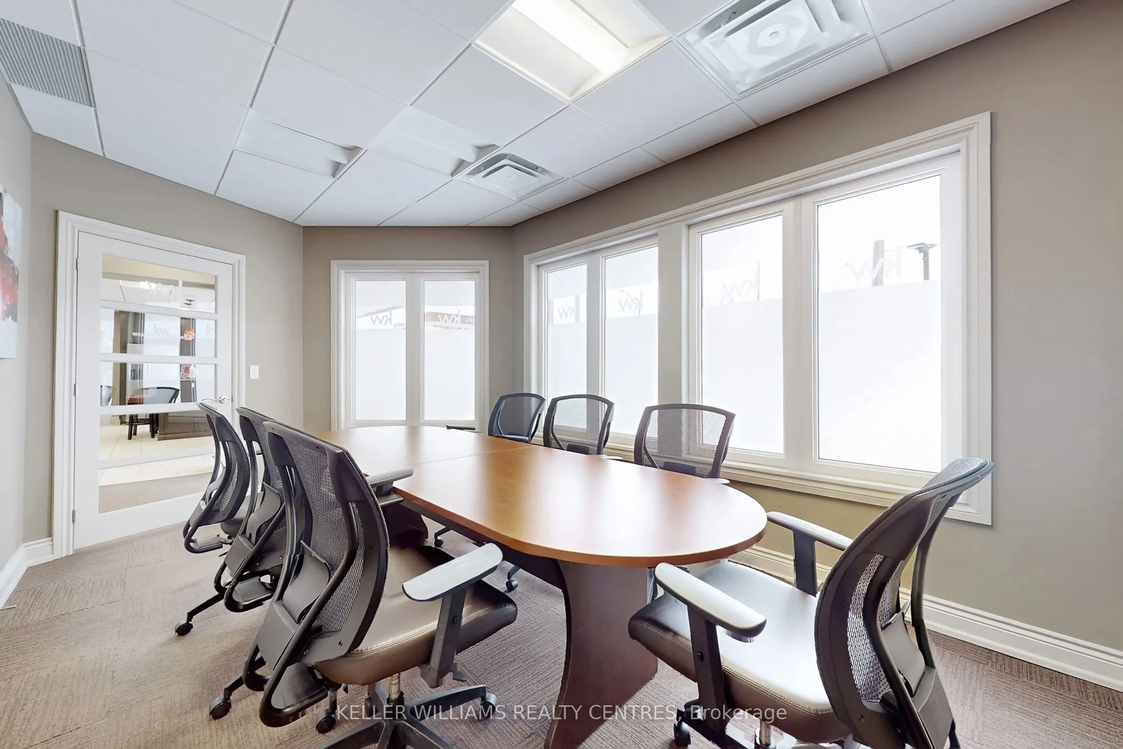 117 Wellington Street E #U4