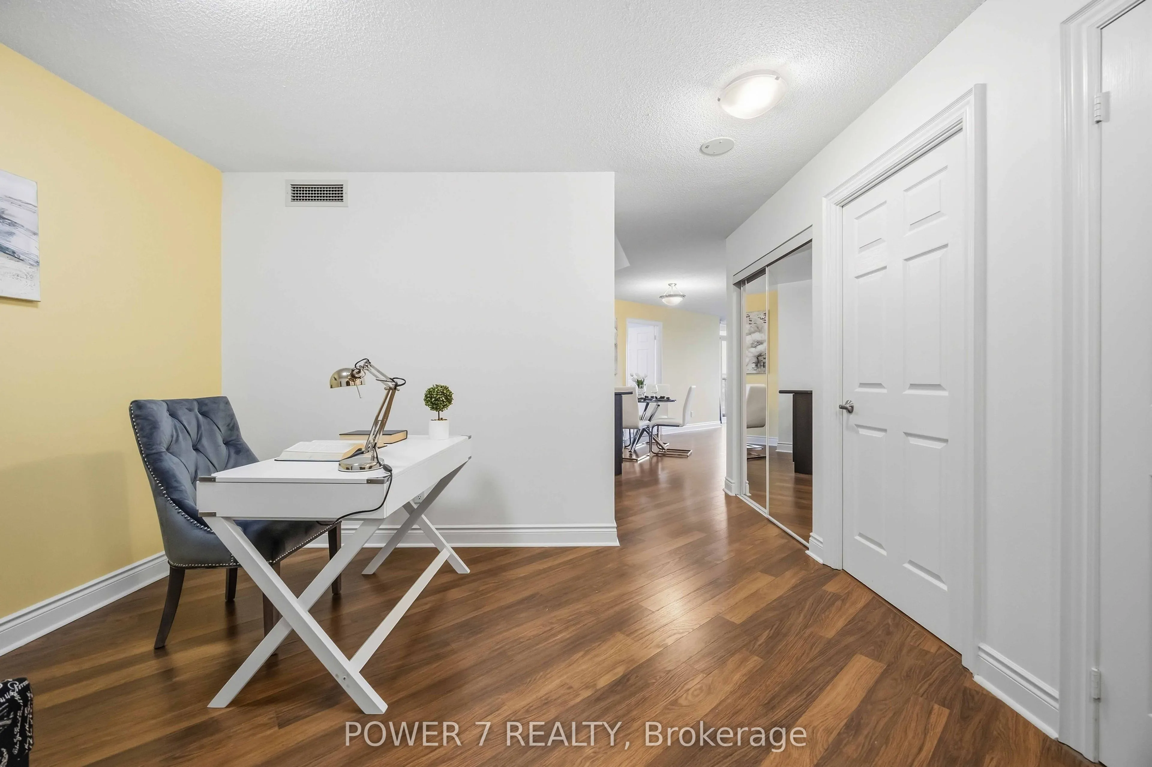 23 Cox Boulevard #1179