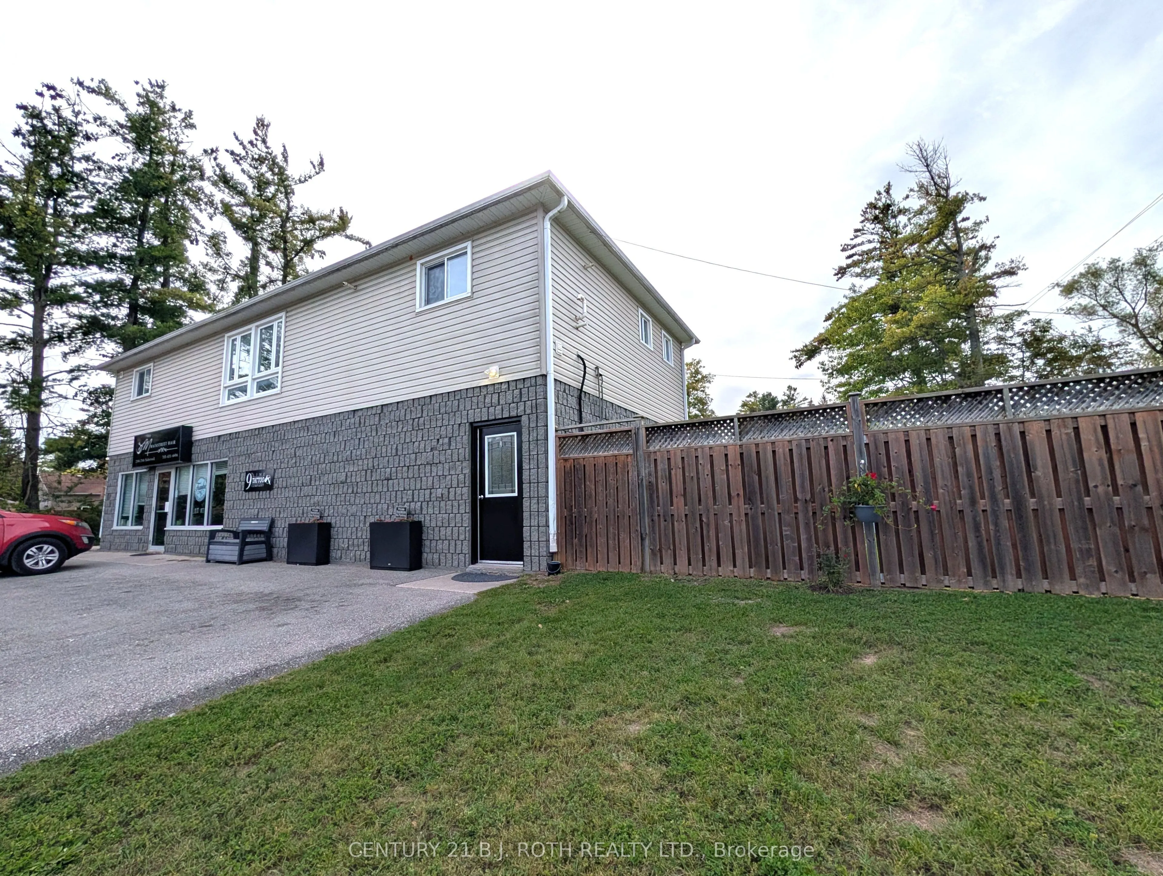 2394 25 SIDE Road #2