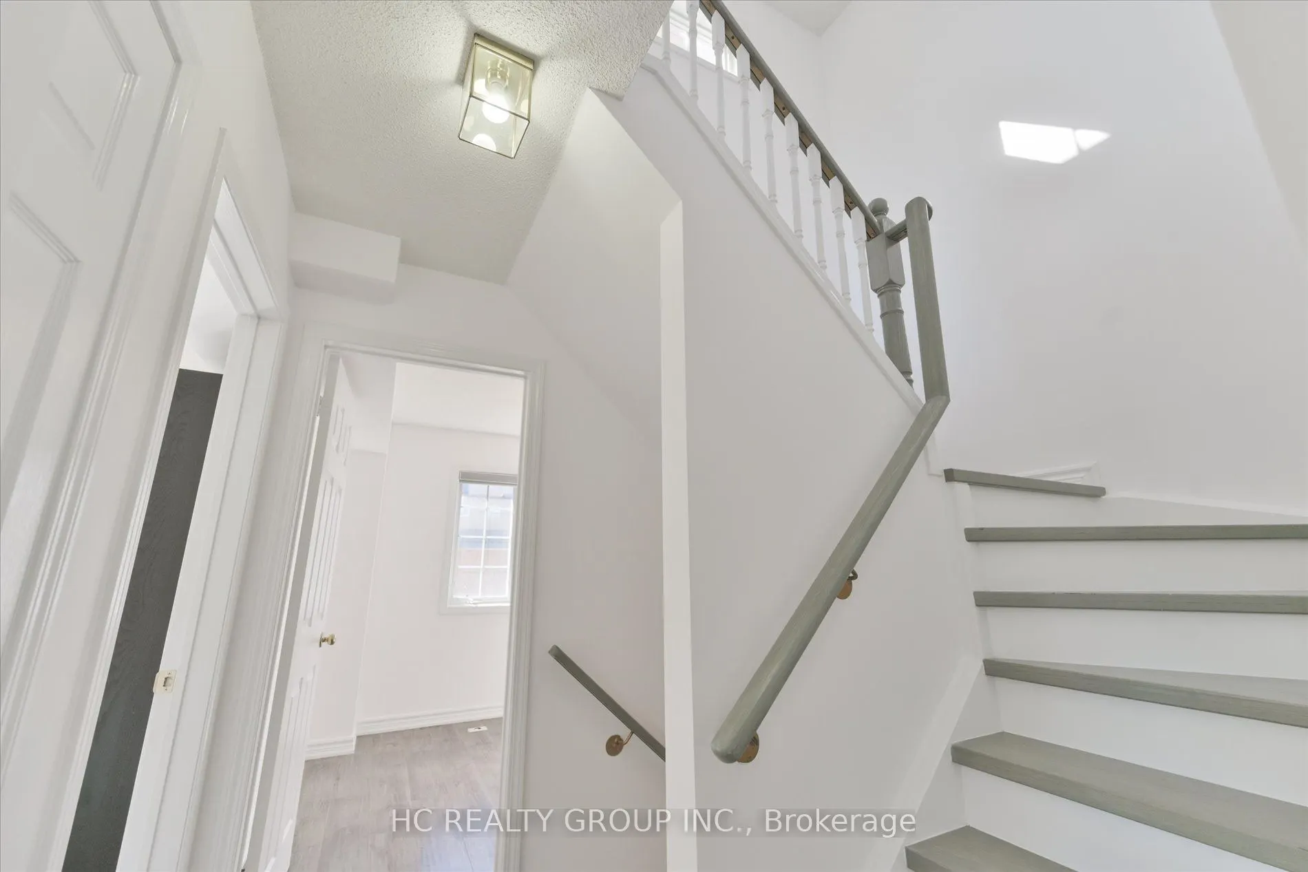5 St Moritz Way #6