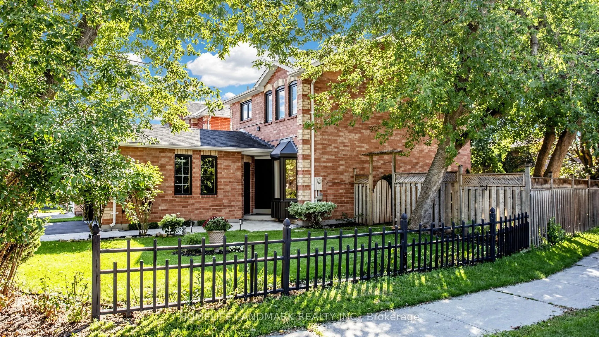74 Dunsmore Crescent