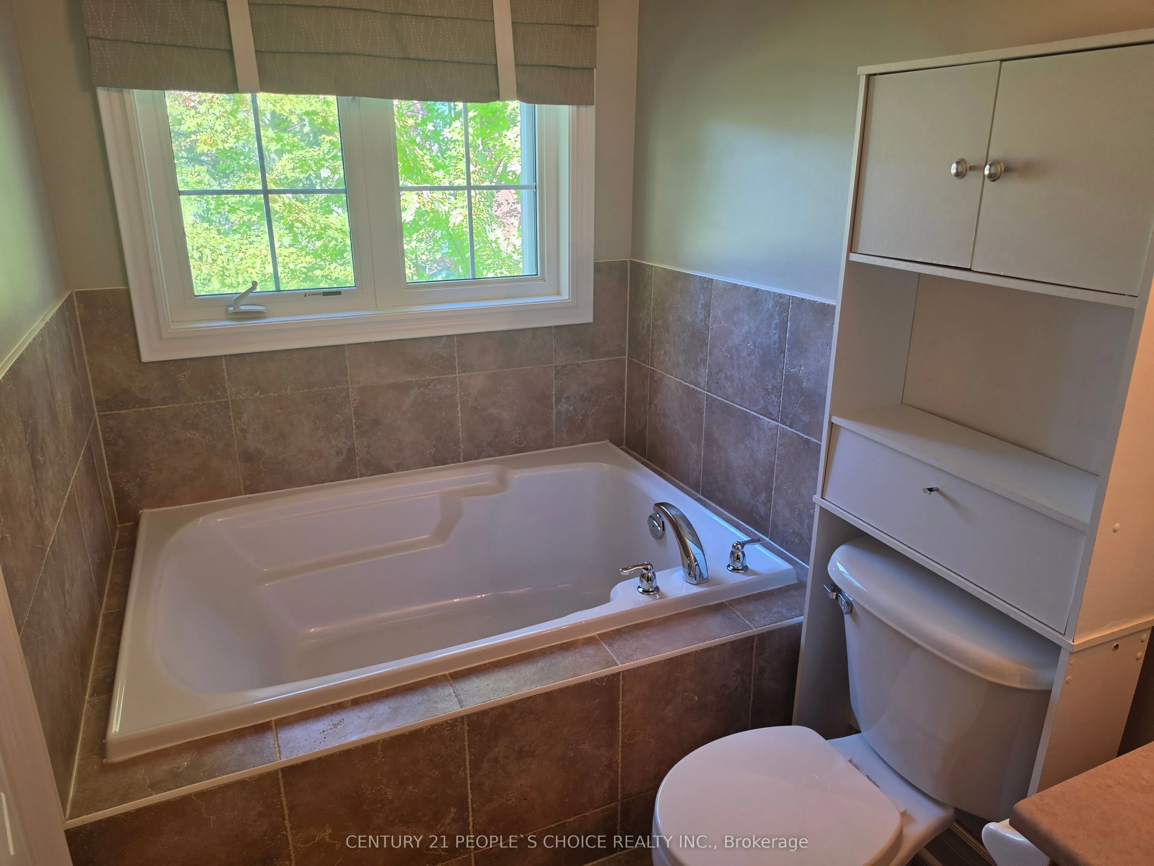 320 Ravineview Drive #3