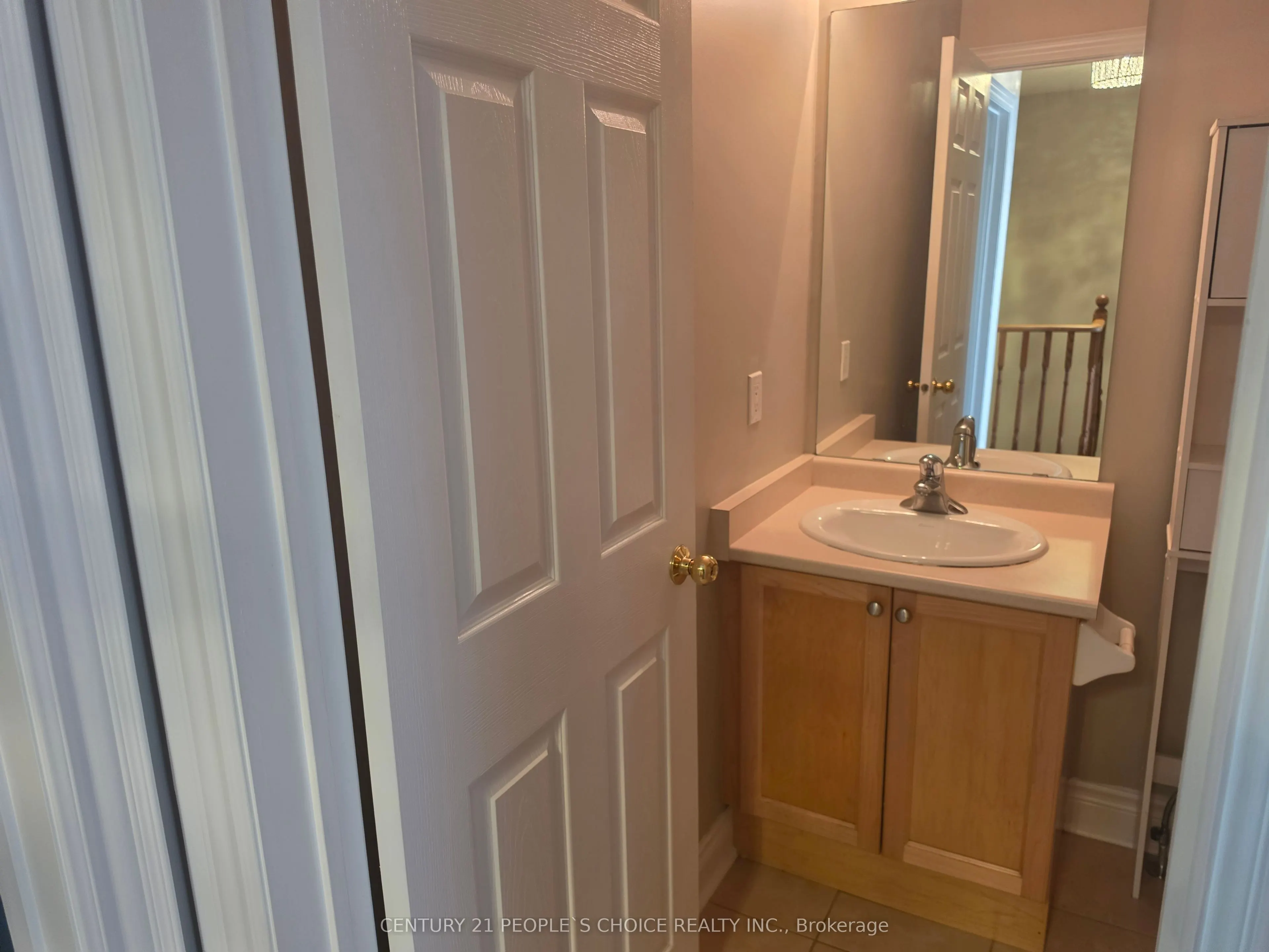 320 Ravineview Drive #3