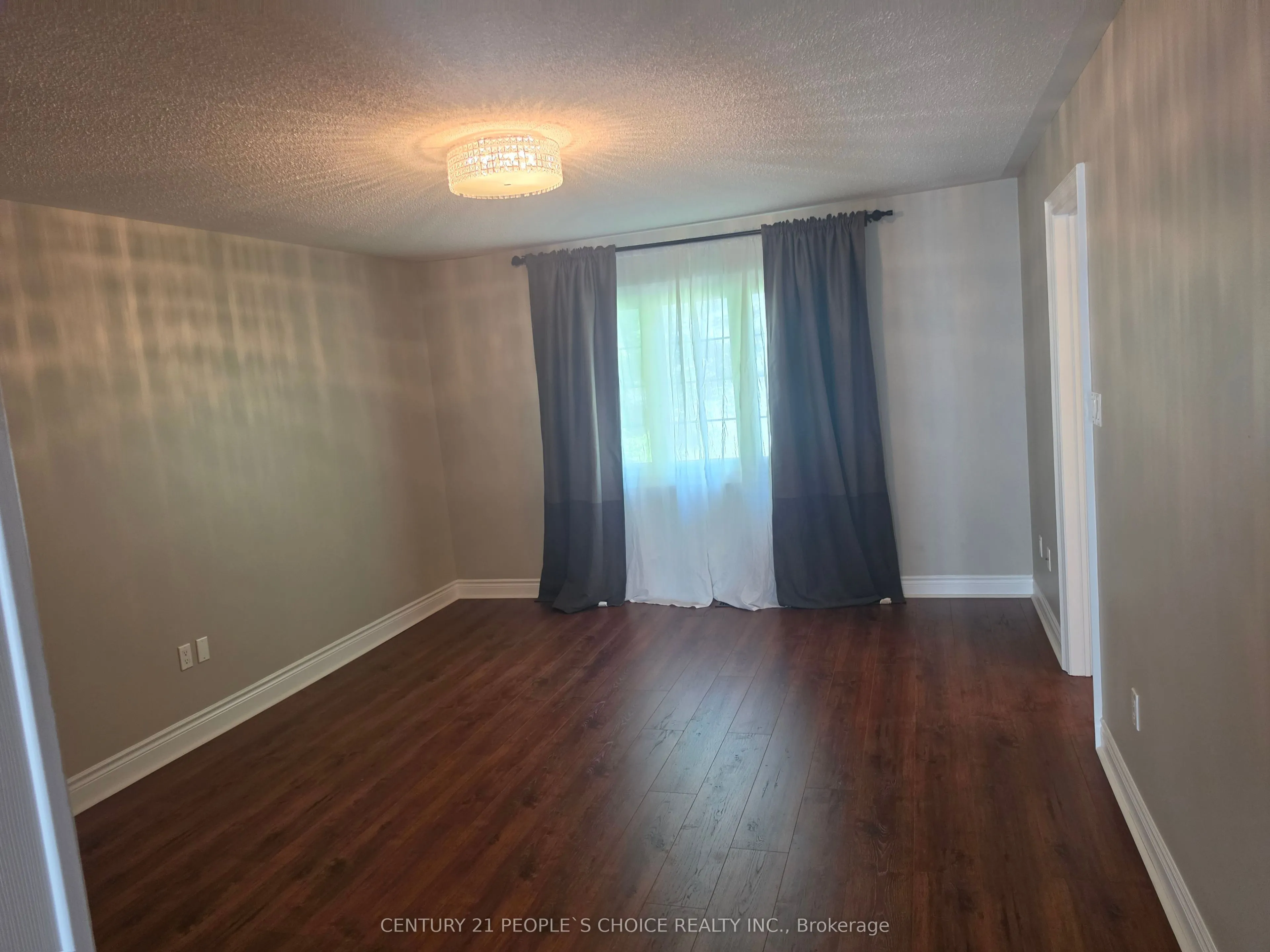 320 Ravineview Drive #3