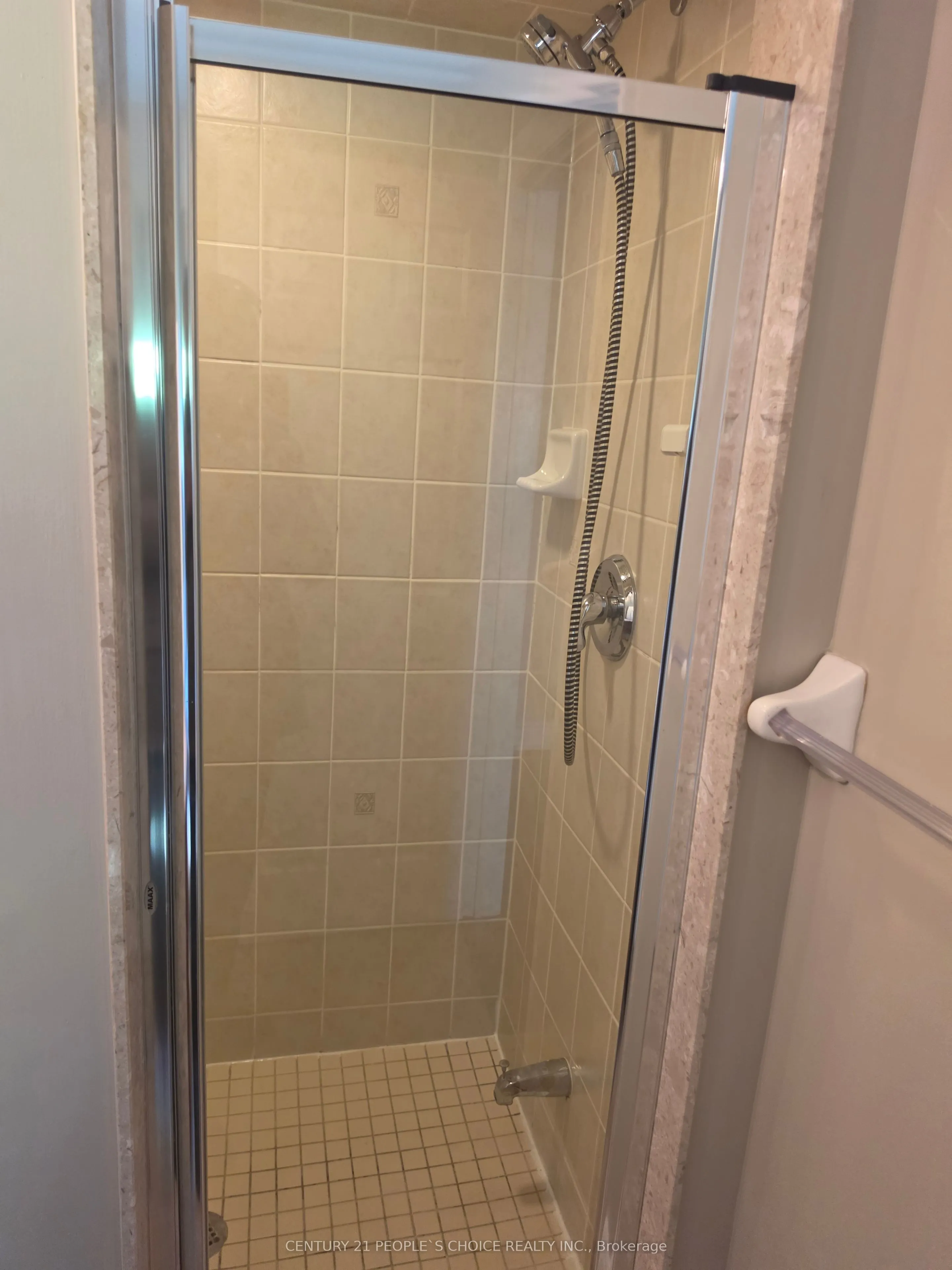 320 Ravineview Drive #3