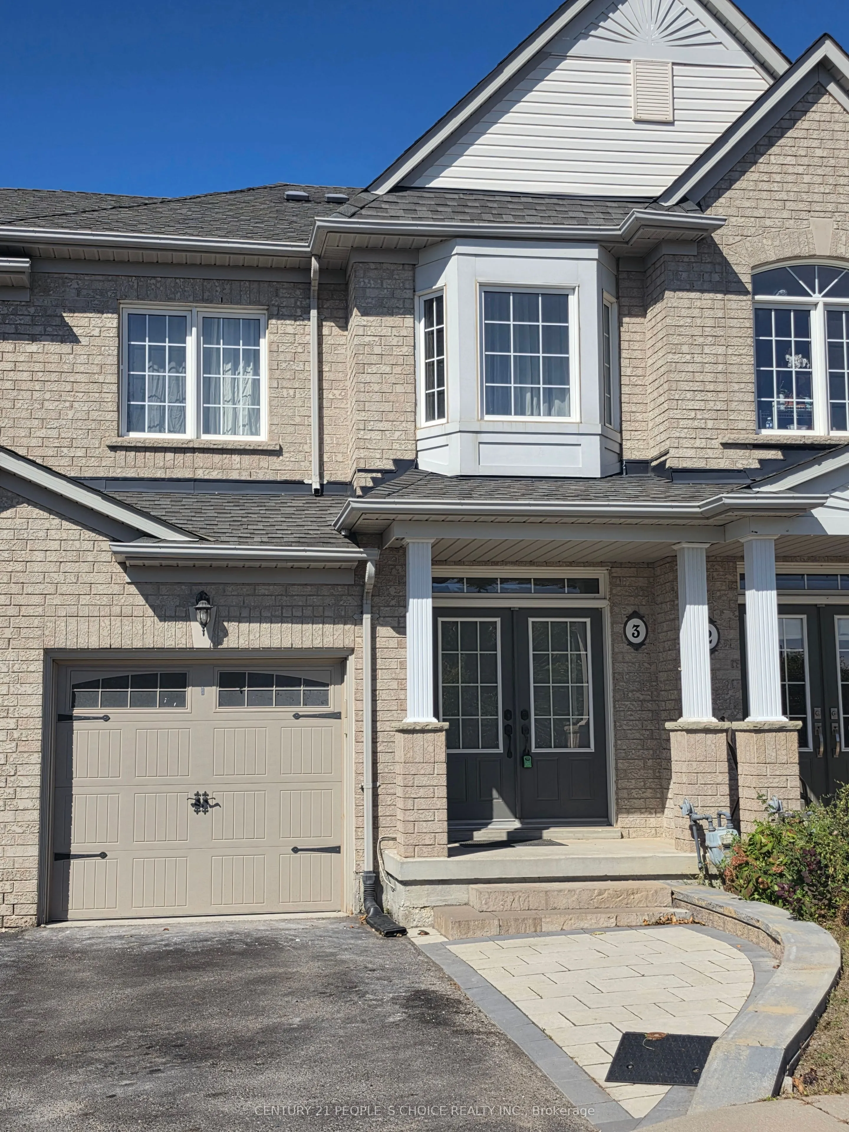 320 Ravineview Drive #3