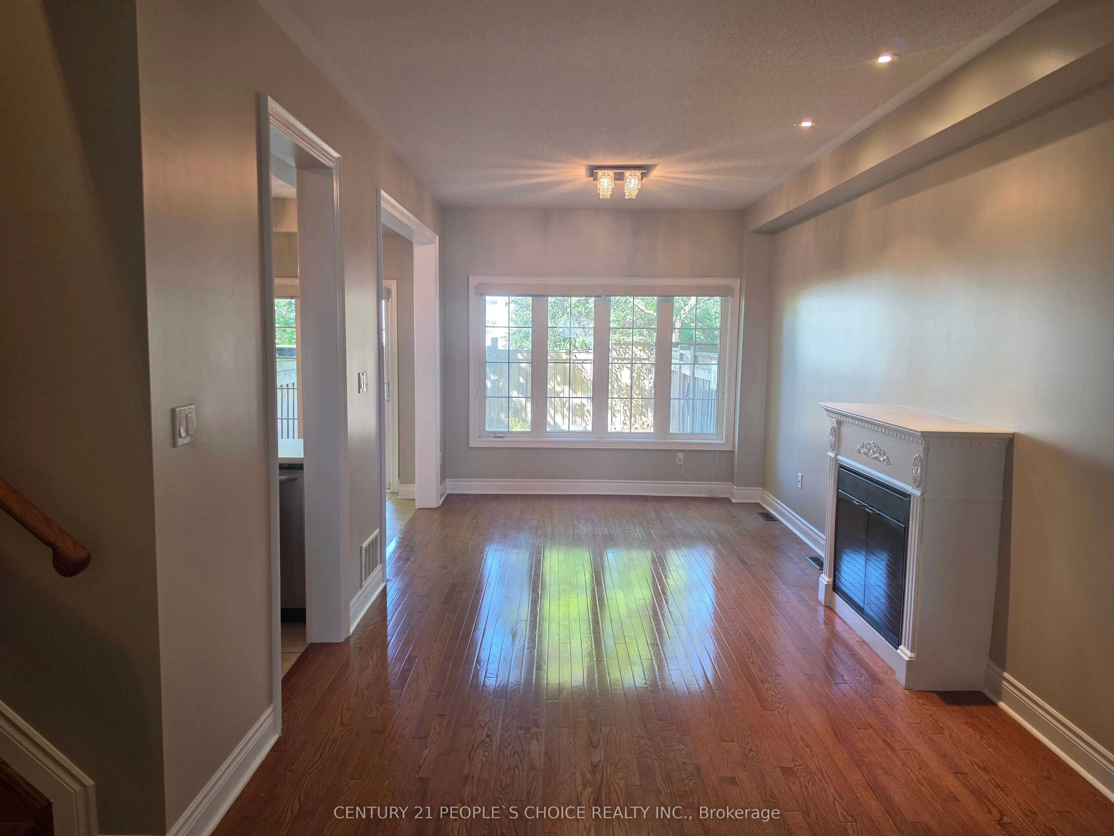 320 Ravineview Drive #3