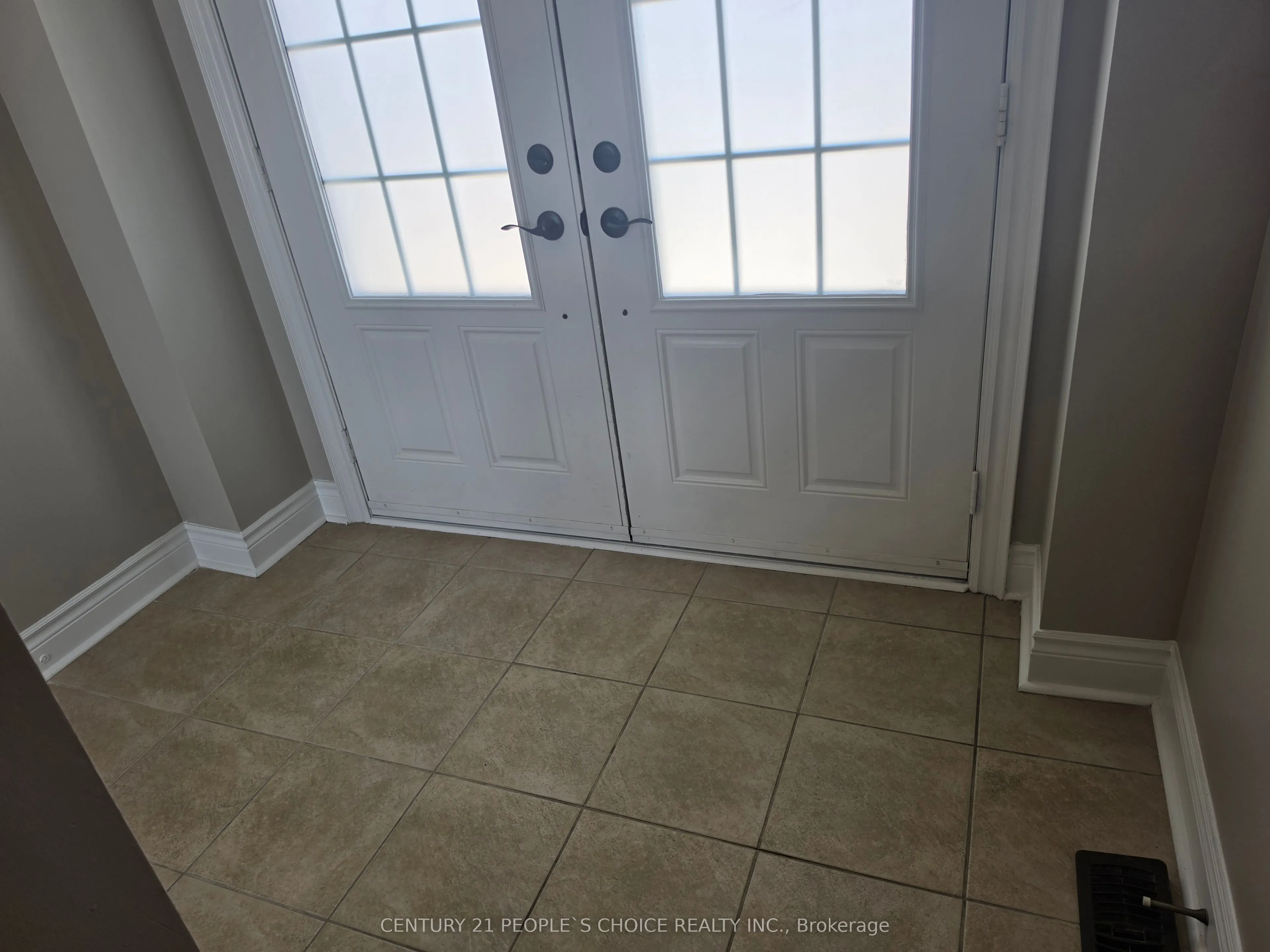 320 Ravineview Drive #3