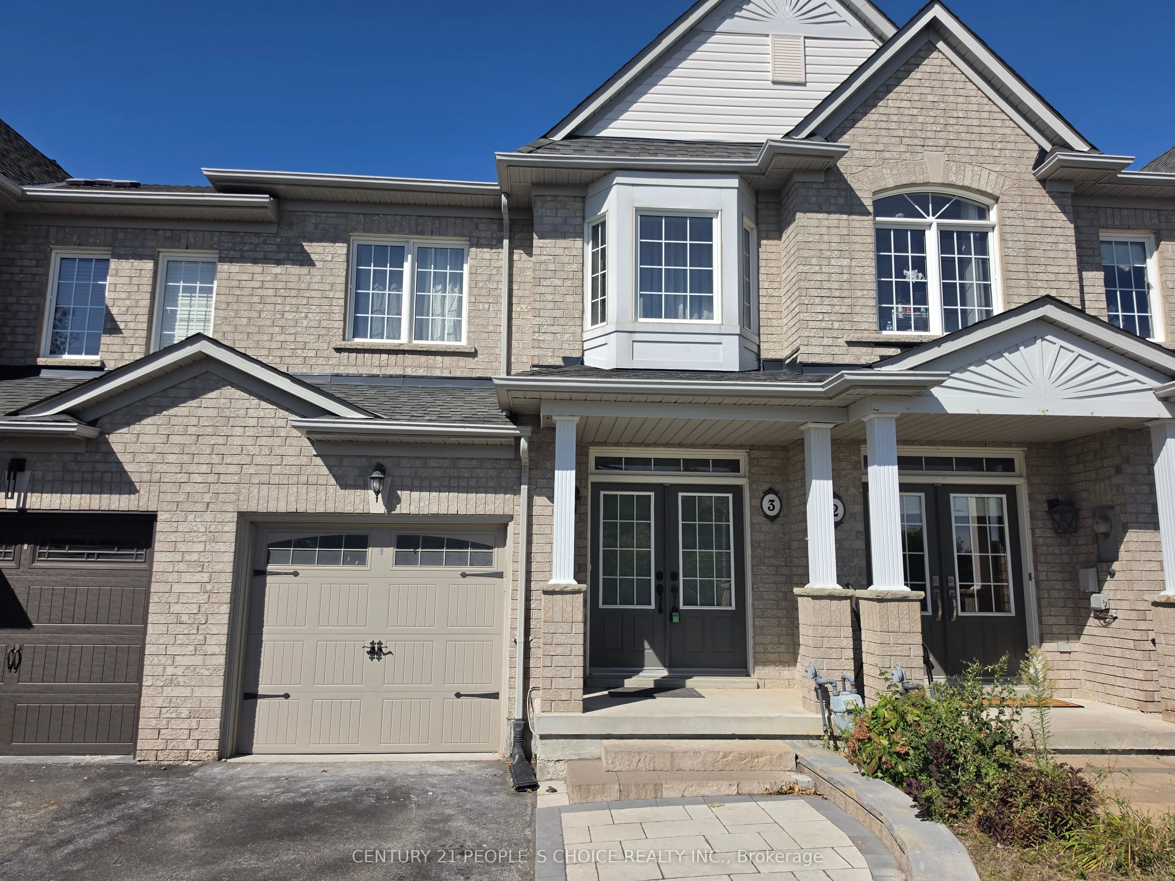 320 Ravineview Drive #3
