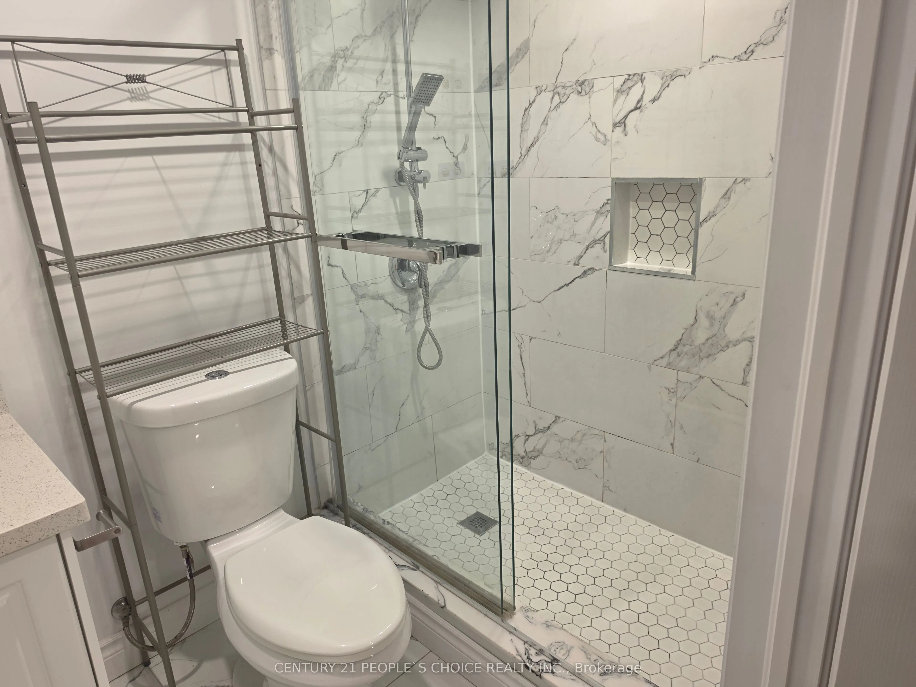 320 Ravineview Drive #3