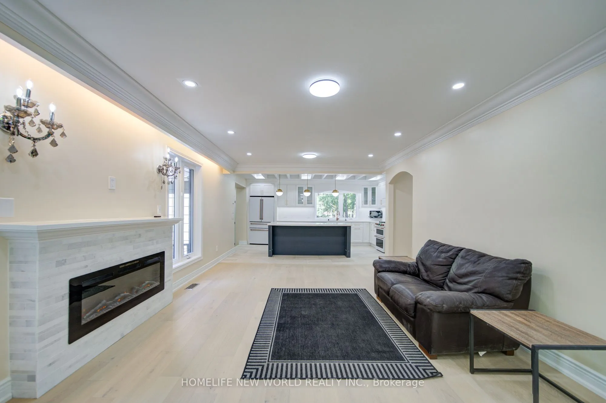 3659 Aurora Road