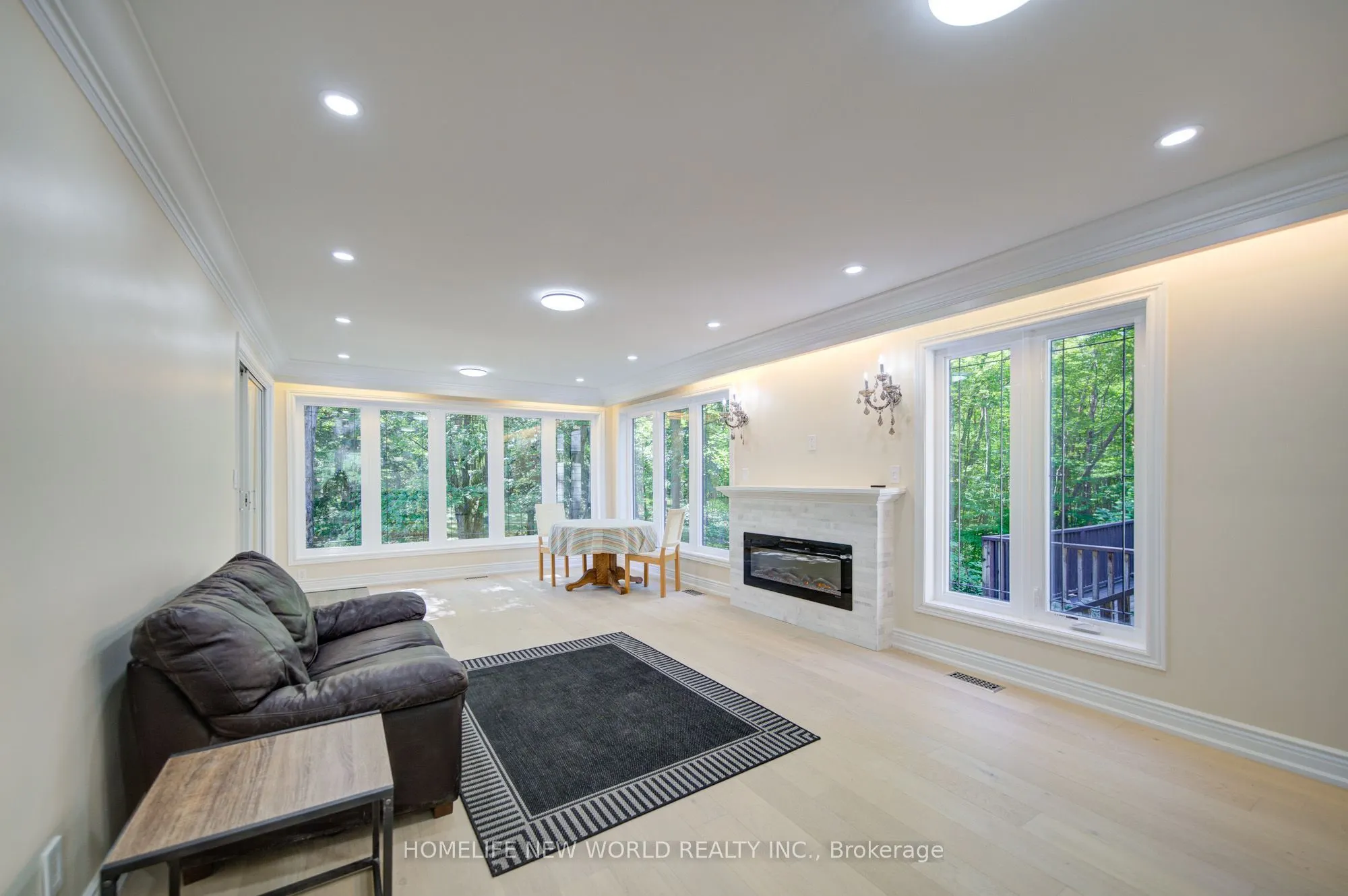 3659 Aurora Road